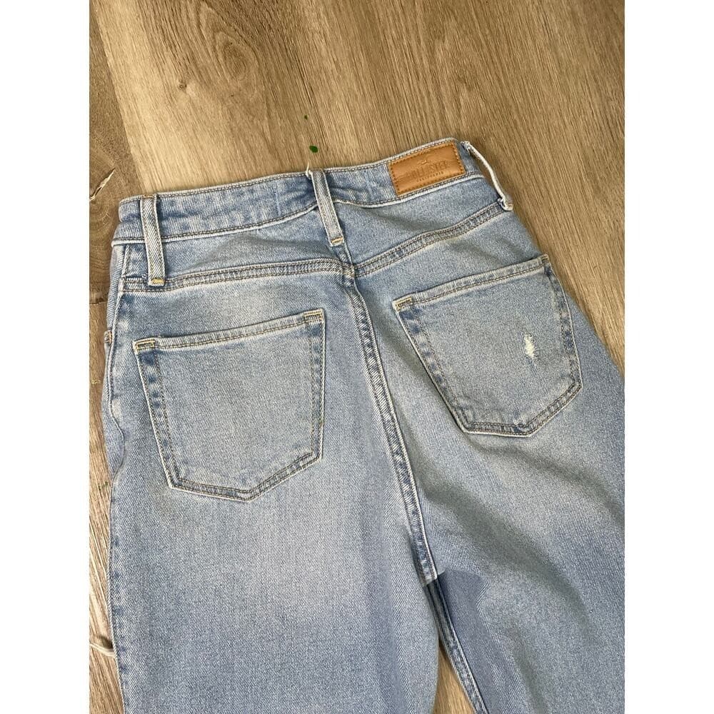 Hollister Ultra High-Rise Dad Jeans Distressed Light Wash W23 L31 Stretch - Thumbnail 10