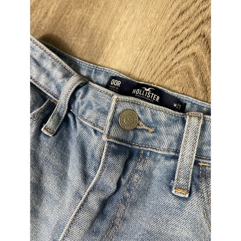 Hollister Ultra High-Rise Dad Jeans Distressed Light Wash W23 L31 Stretch - Thumbnail 5