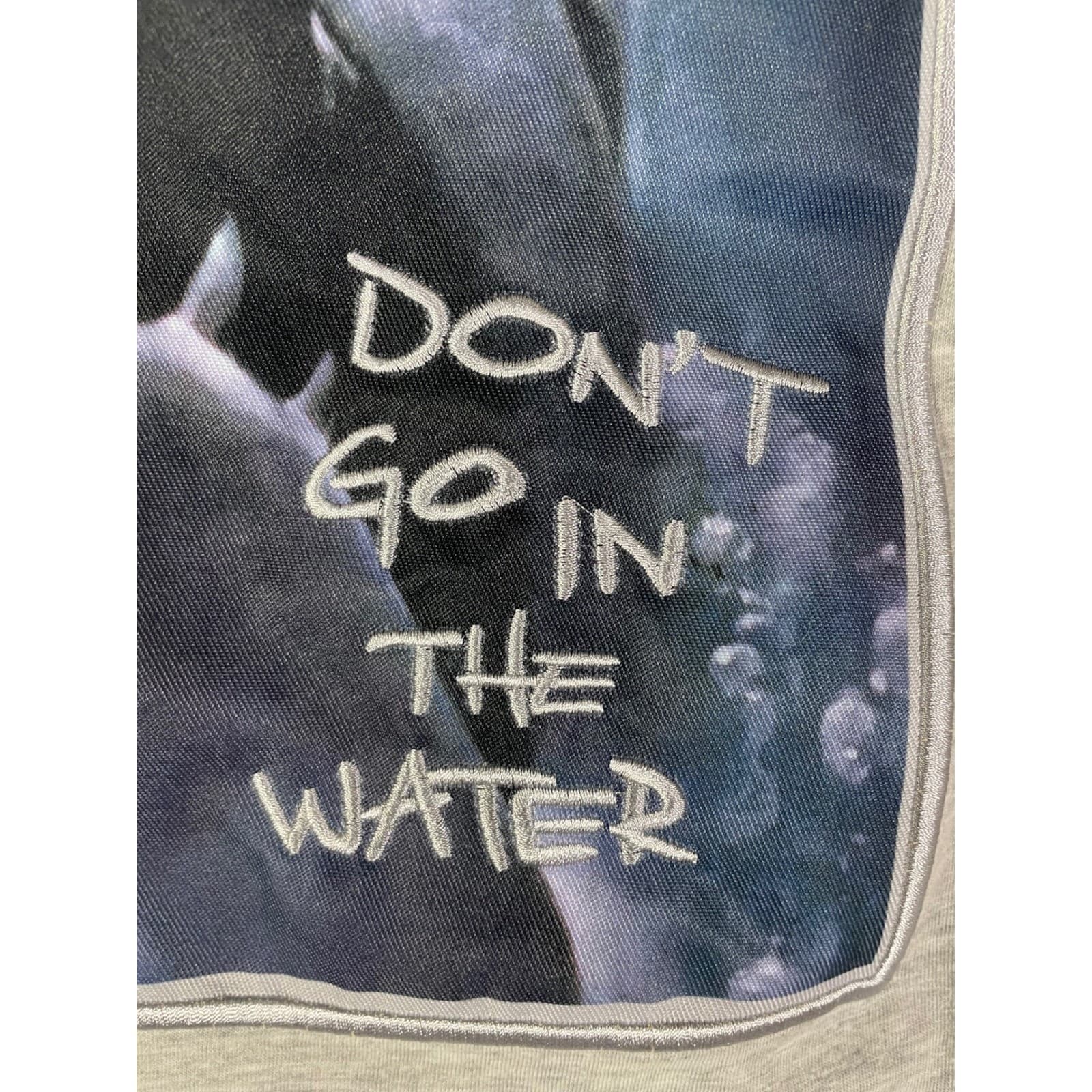 Jaws Universal Studios Shirt Women S Gray Double Sided Movie Graphic Tee - Thumbnail 7
