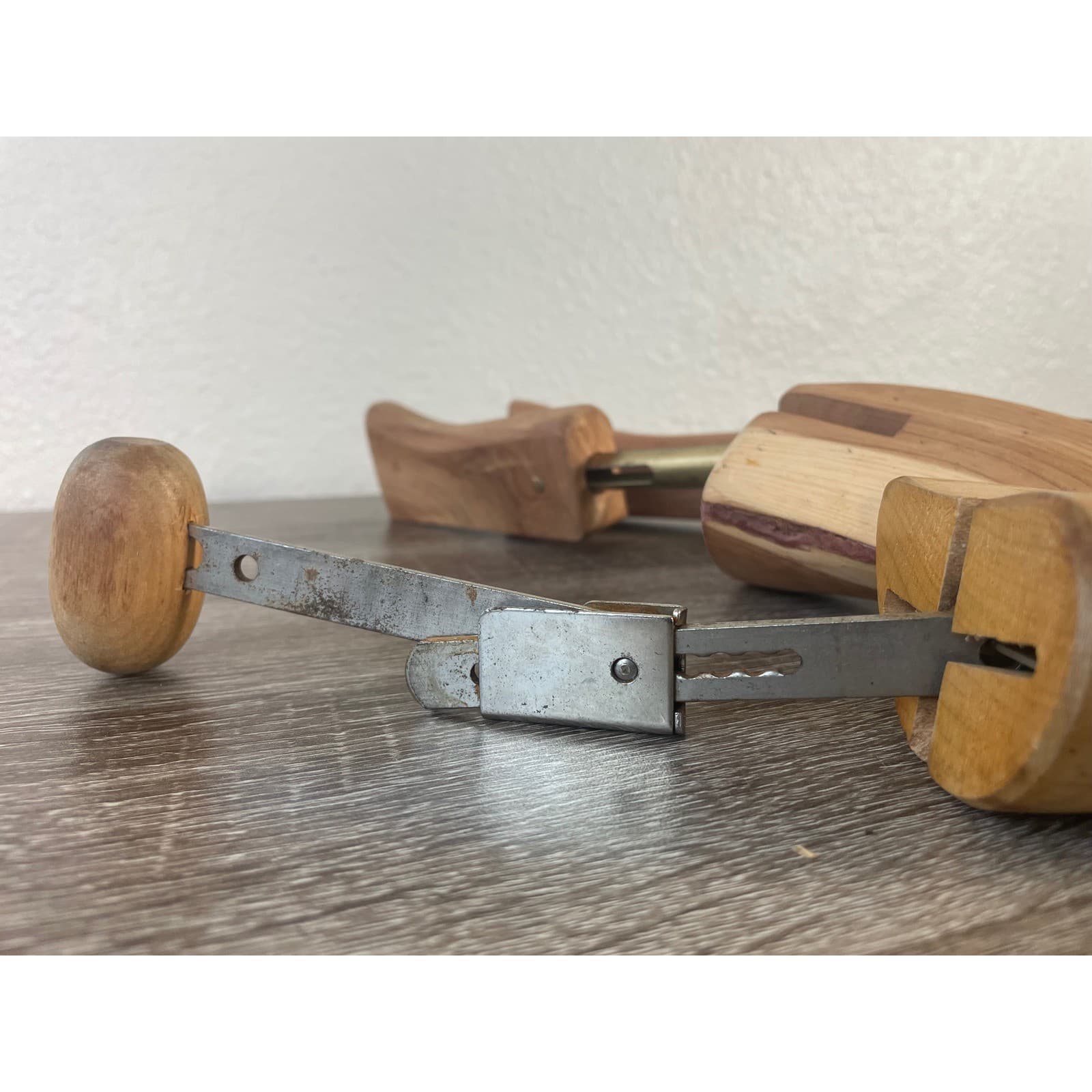 Vintage Wooden Shoe Trees Pair Adjustable Split Toe Shoe Stretchers Forms - Thumbnail 11