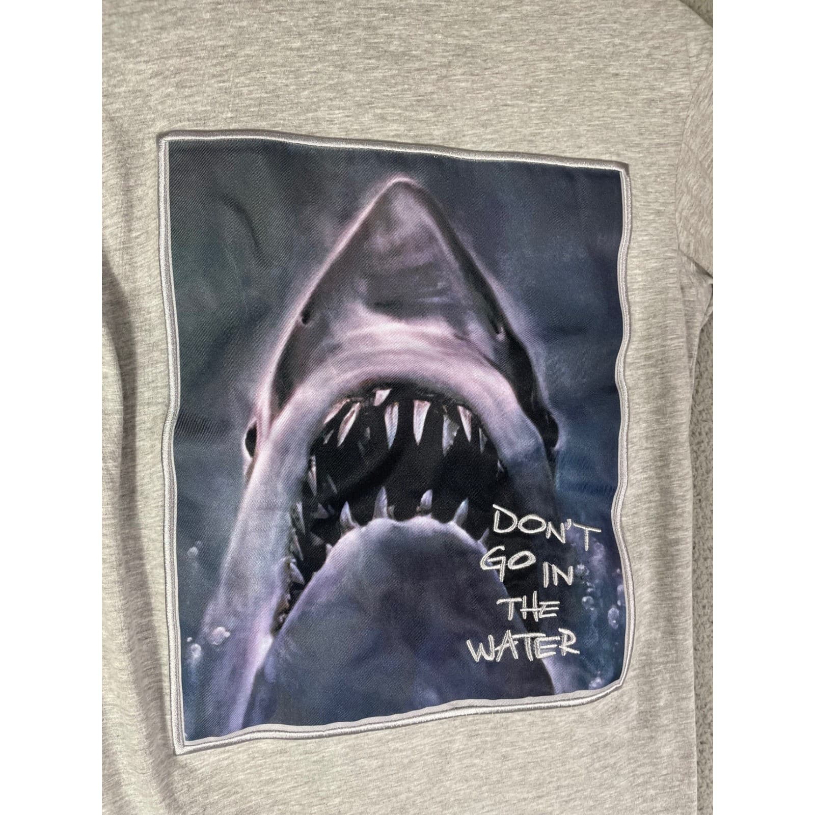 Jaws Universal Studios Shirt Women S Gray Double Sided Movie Graphic Tee - Thumbnail 8
