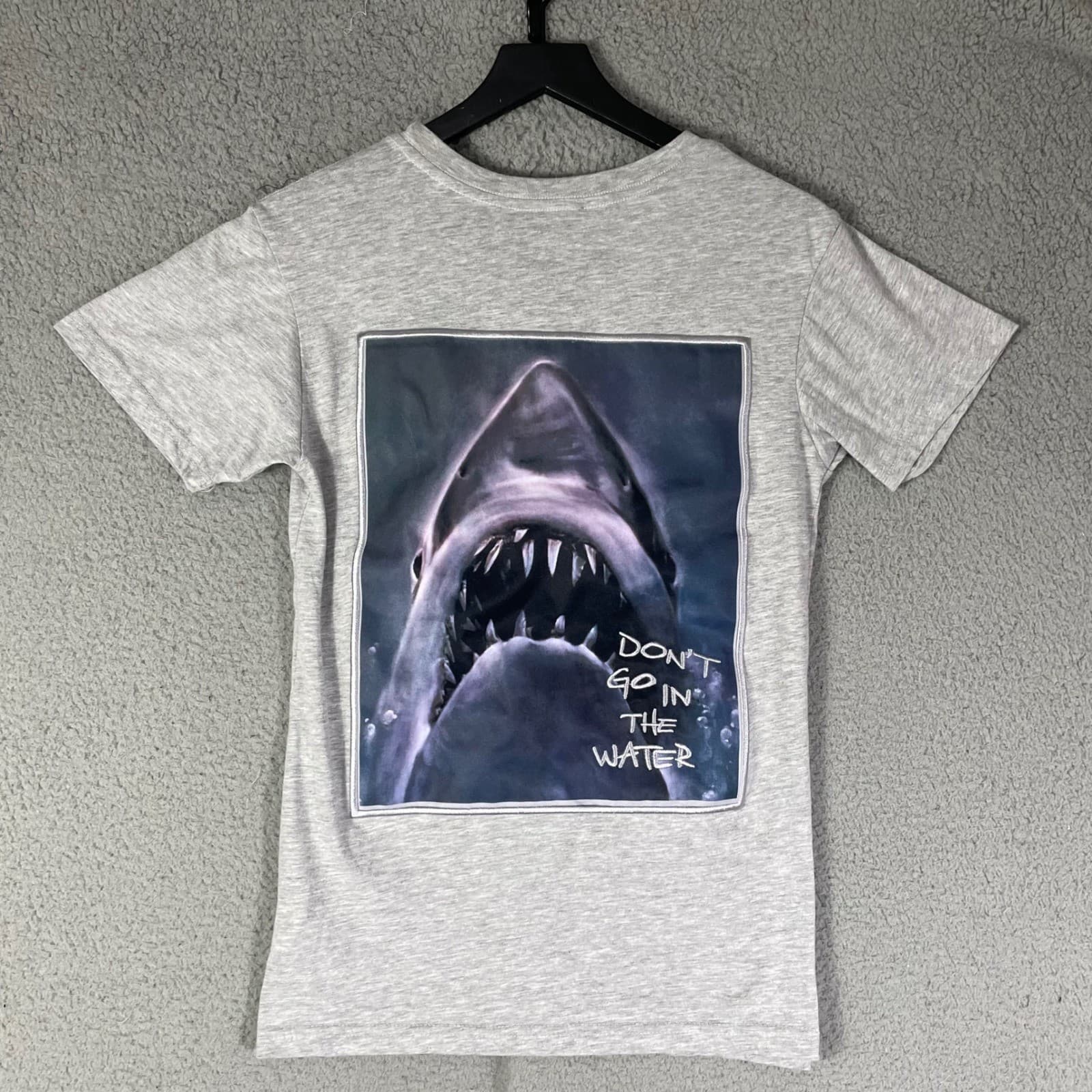 Jaws Universal Studios Shirt Women S Gray Double Sided Movie Graphic Tee - Thumbnail 3