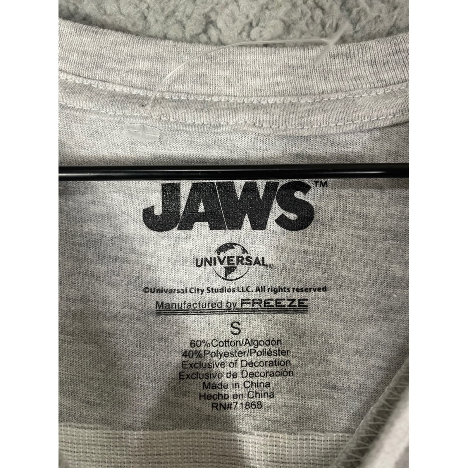 Jaws Universal Studios Shirt Women S Gray Double Sided Movie Graphic Tee - Thumbnail 4