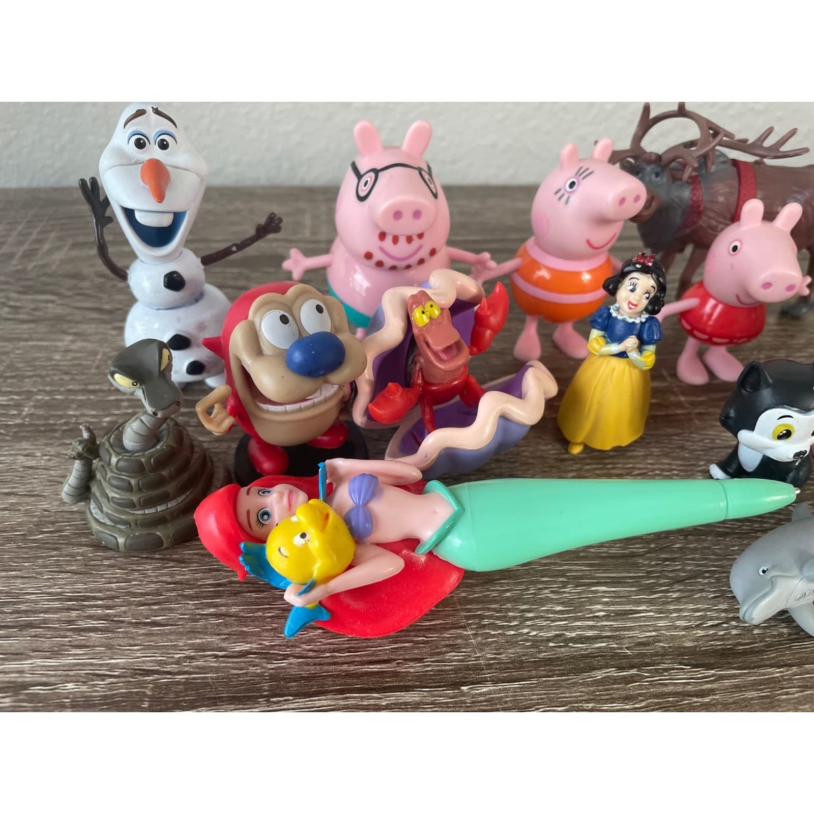 Disney Peppa Pig Mixed Figure Toy Lot 13pc Ariel Frozen Snow White Sven - Thumbnail 4