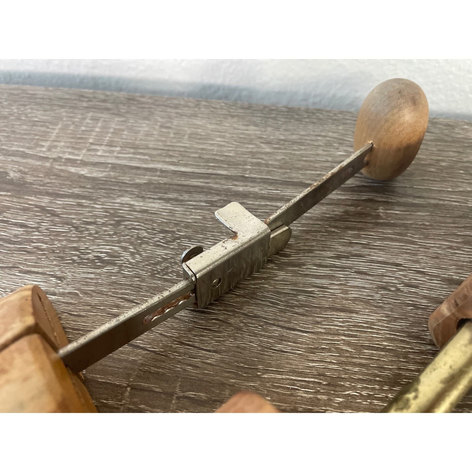 Vintage Wooden Shoe Trees Pair Adjustable Split Toe Shoe Stretchers Forms - Thumbnail 10