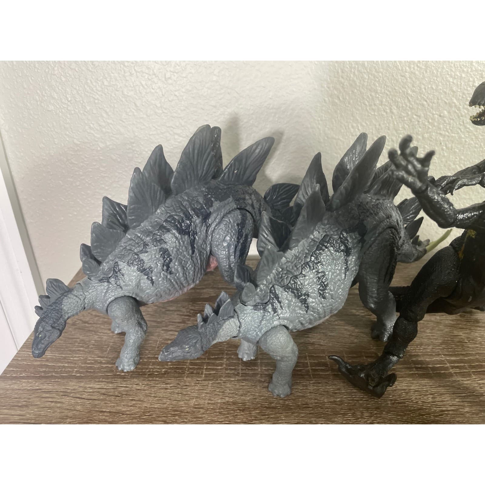 Jurassic World Mattel Dinosaur Figure Lot 6 Indoraptor Blue Stegosaurus Toy - Thumbnail 4