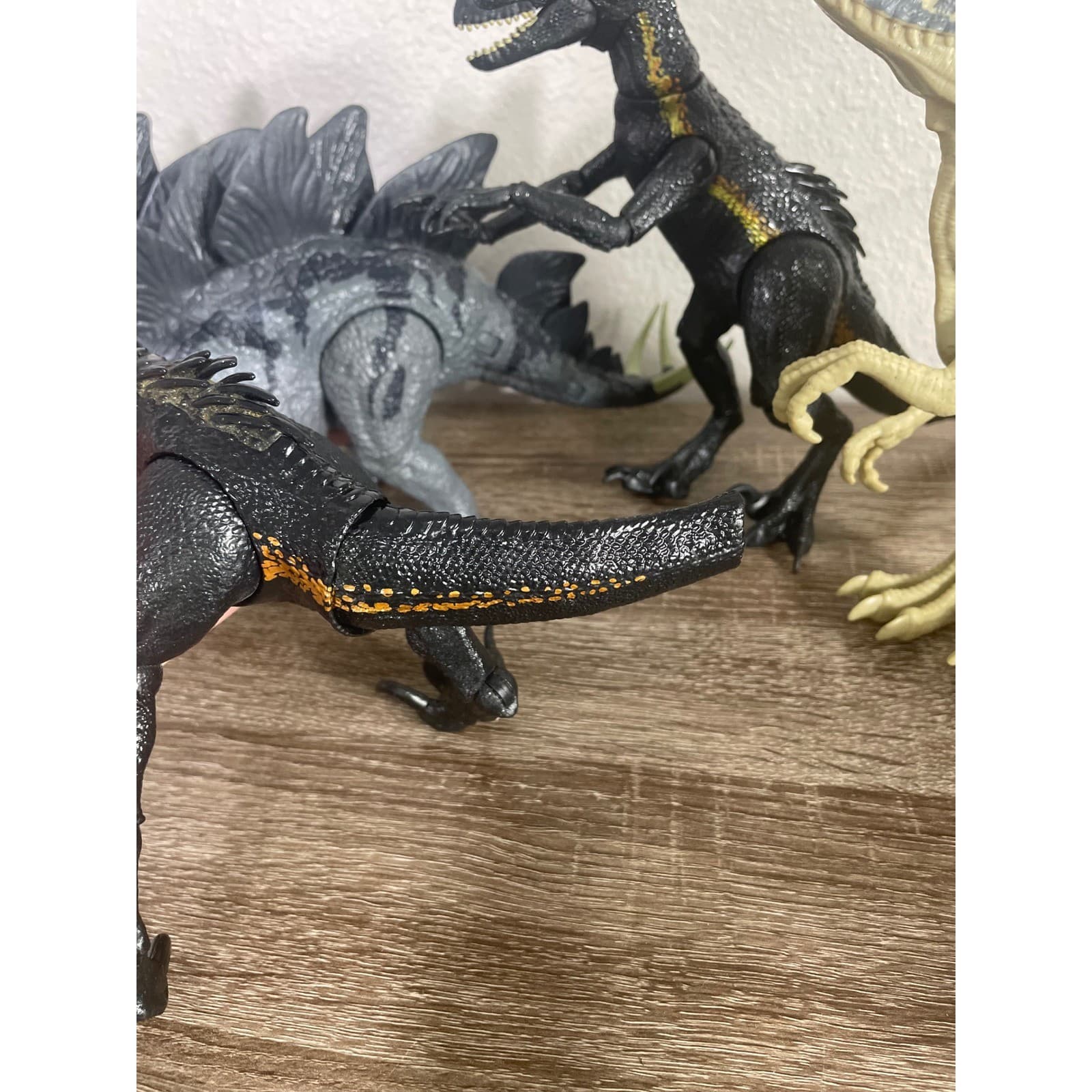 Jurassic World Mattel Dinosaur Figure Lot 6 Indoraptor Blue Stegosaurus Toy - Thumbnail 7