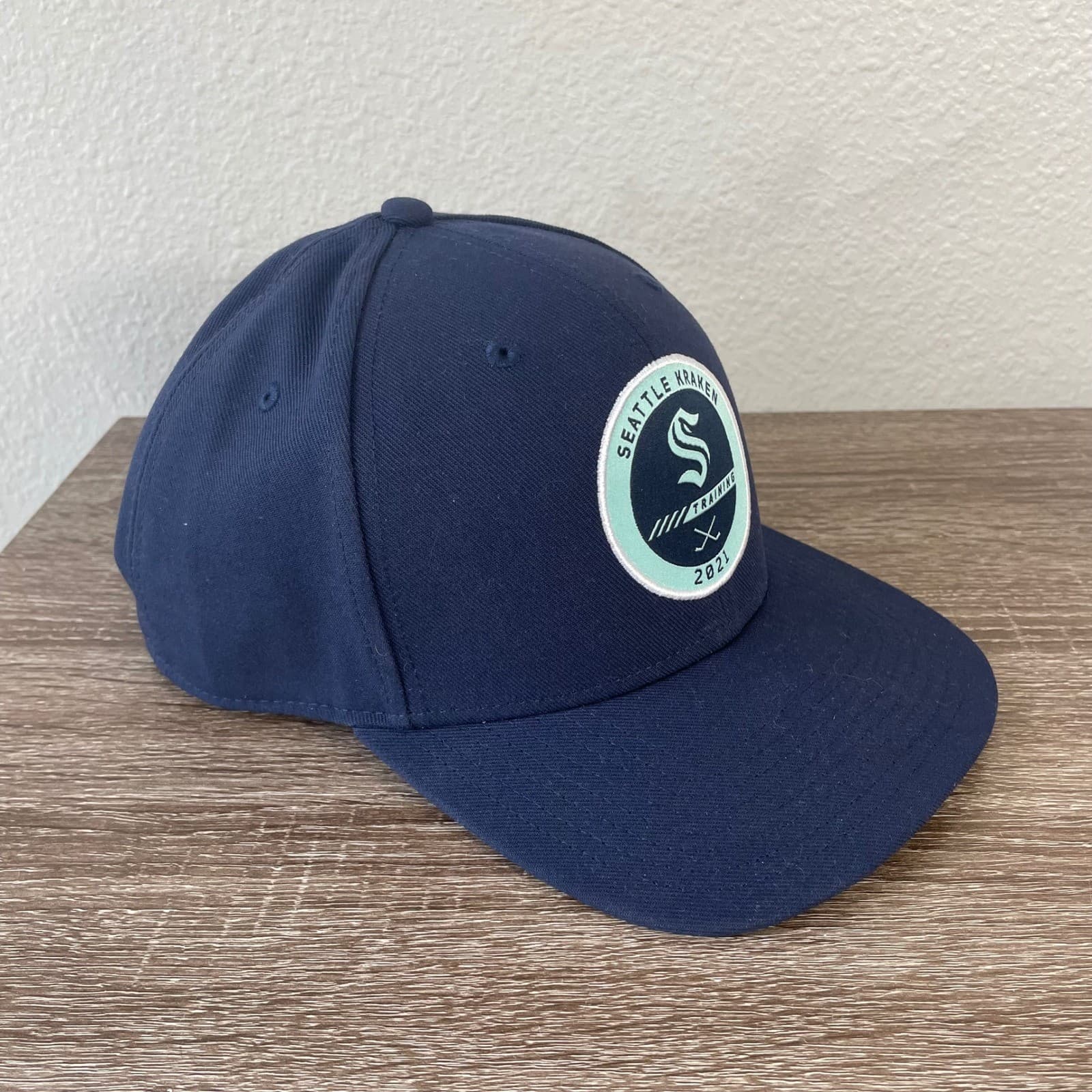 Seattle Kraken Hat Snapback NHL 2021 Training Cap Navy Fanatics Adjustable - Thumbnail 8