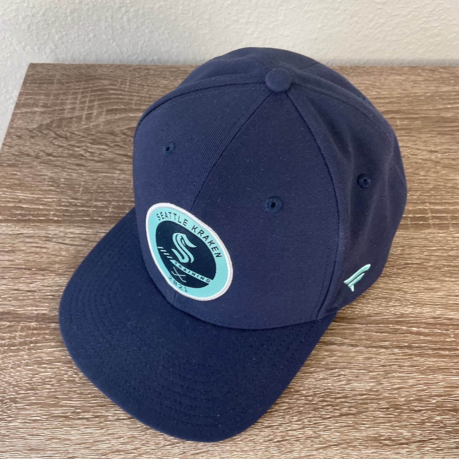 Seattle Kraken Hat Snapback NHL 2021 Training Cap Navy Fanatics Adjustable - Thumbnail 7