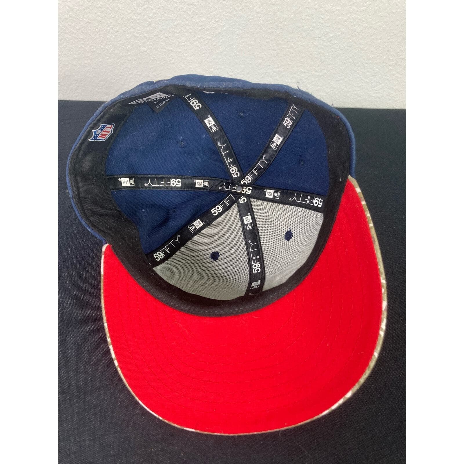 New Era 59FIFTY New England Patriots Navy Khaki Camo Brim NFL Fitted Hat 7 1/4 - Thumbnail 4