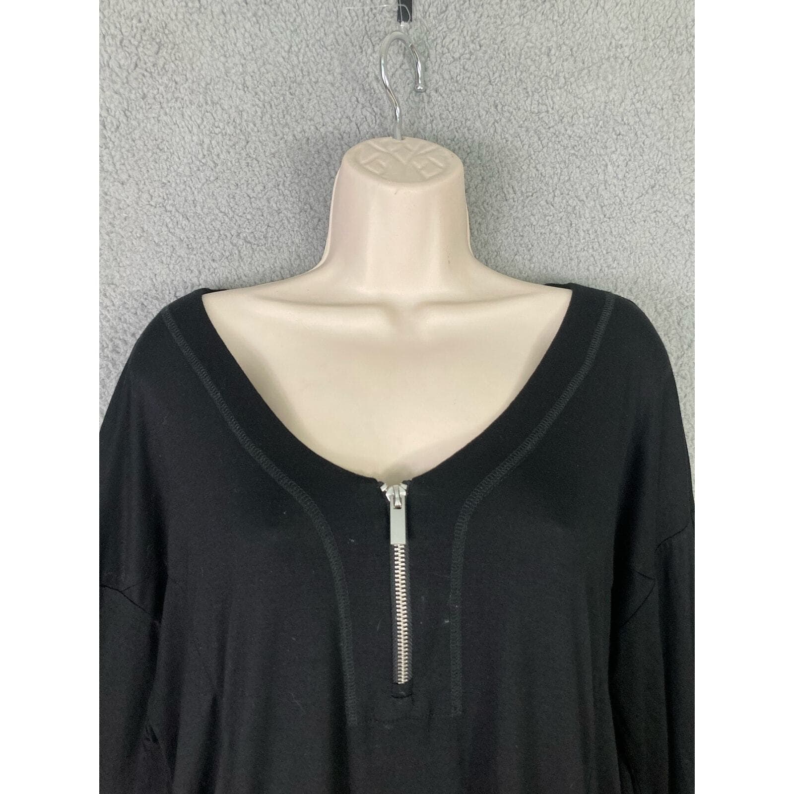 Cable & Gauge Black Blouse Viscose Spandex Long Sleeve Women's L Soft & Drapey