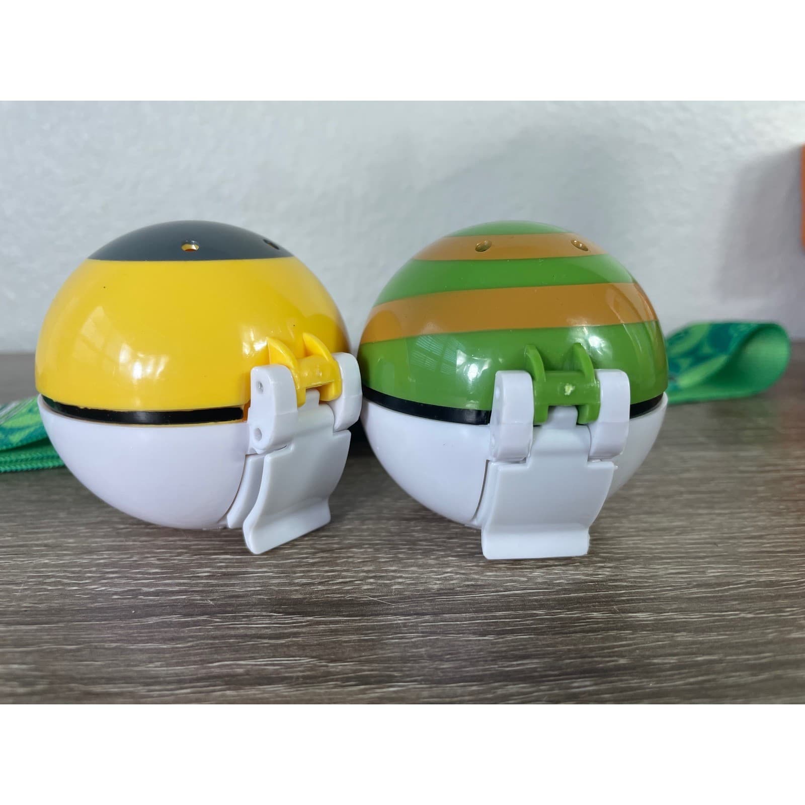 Pokemon Clip N Go Poke Ball Belt Set Bulbasaur Figure Ultra Ball Nest Ball - Thumbnail 8