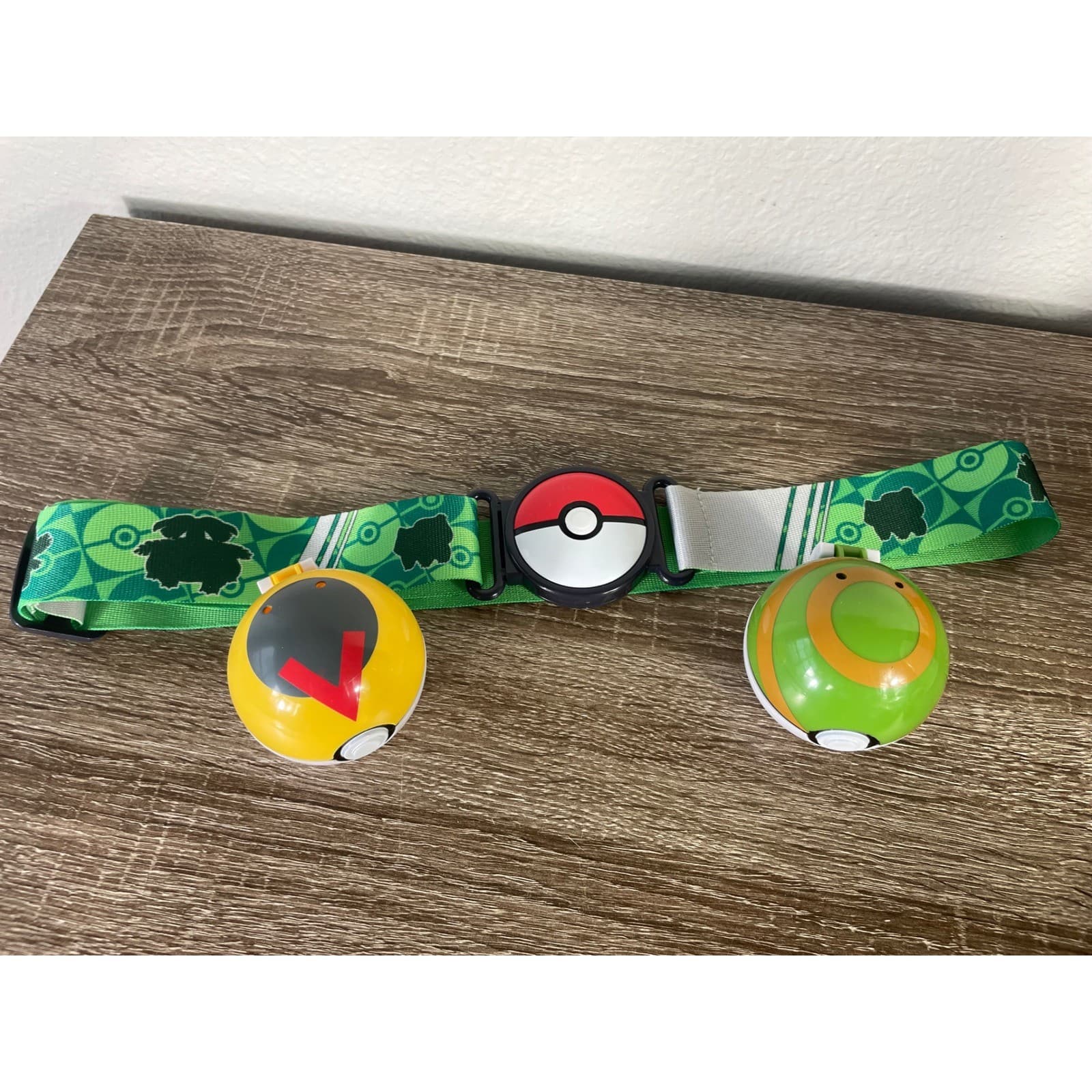 Pokemon Clip N Go Poke Ball Belt Set Bulbasaur Figure Ultra Ball Nest Ball - Thumbnail 2