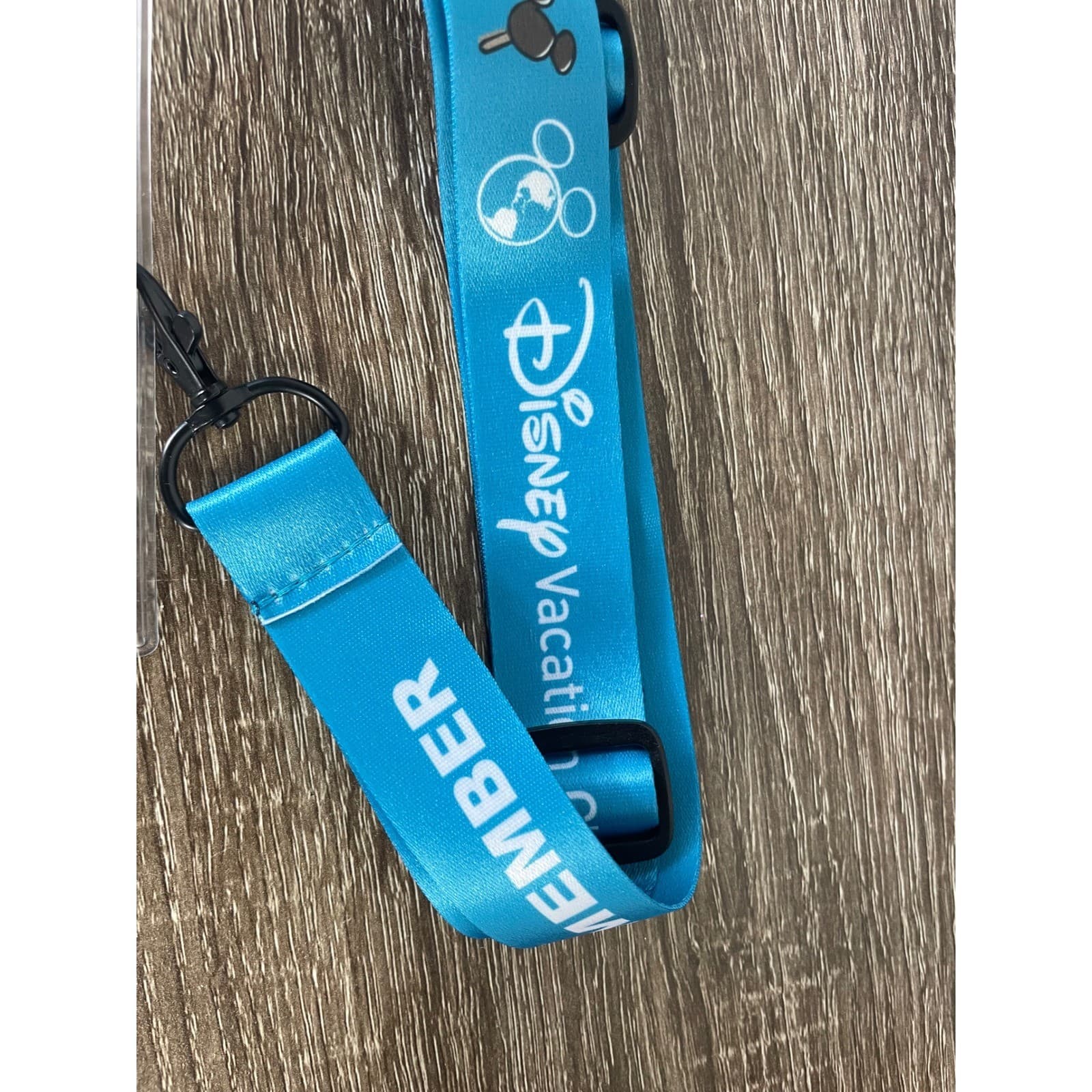 Disney Vacation Club Lanyard DVC Member Park Dole Whip ID Badge Holder 2021 - Thumbnail 3