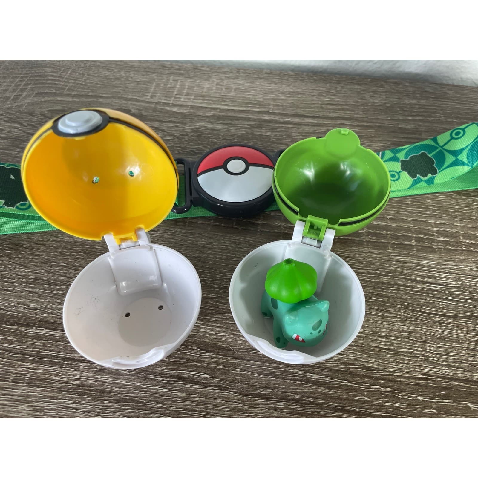 Pokemon Clip N Go Poke Ball Belt Set Bulbasaur Figure Ultra Ball Nest Ball - Thumbnail 9