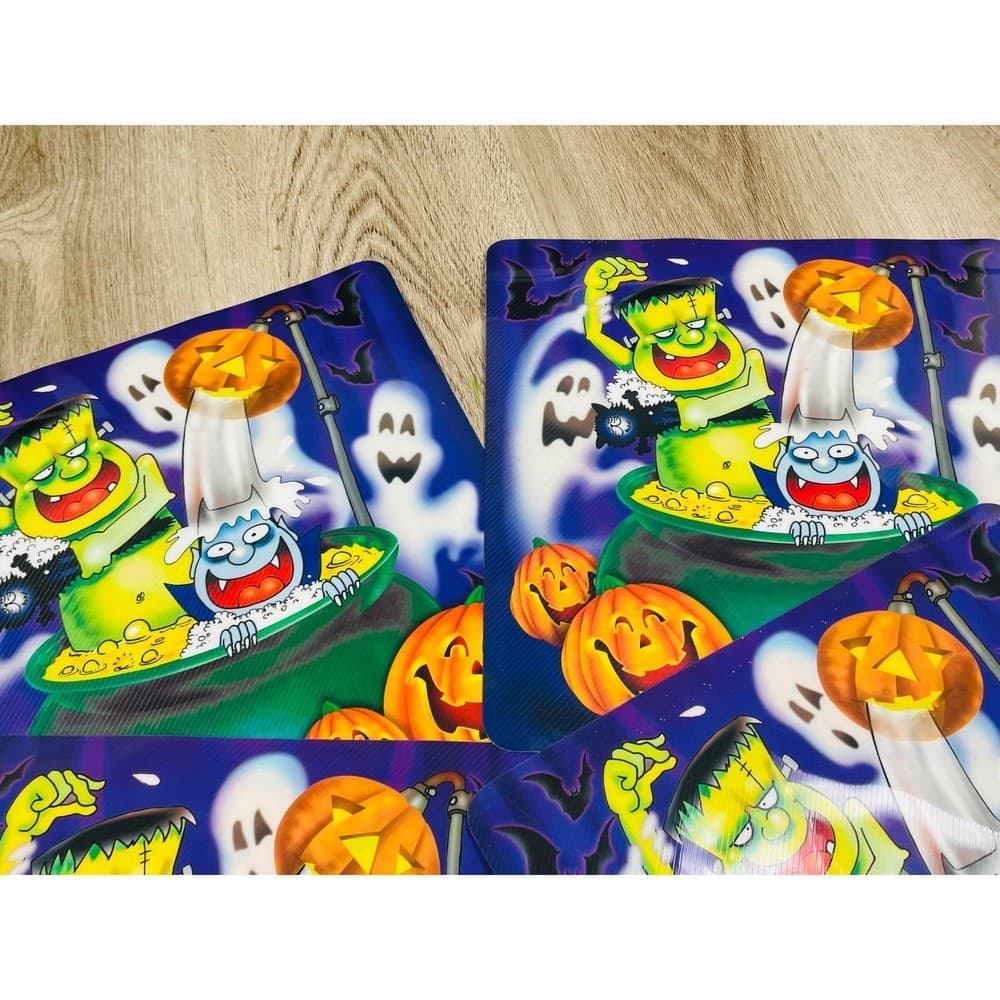 Halloween Placemats Set of 4 Frankenstein Vampire Pumpkins Ghosts Vintage - Thumbnail 7