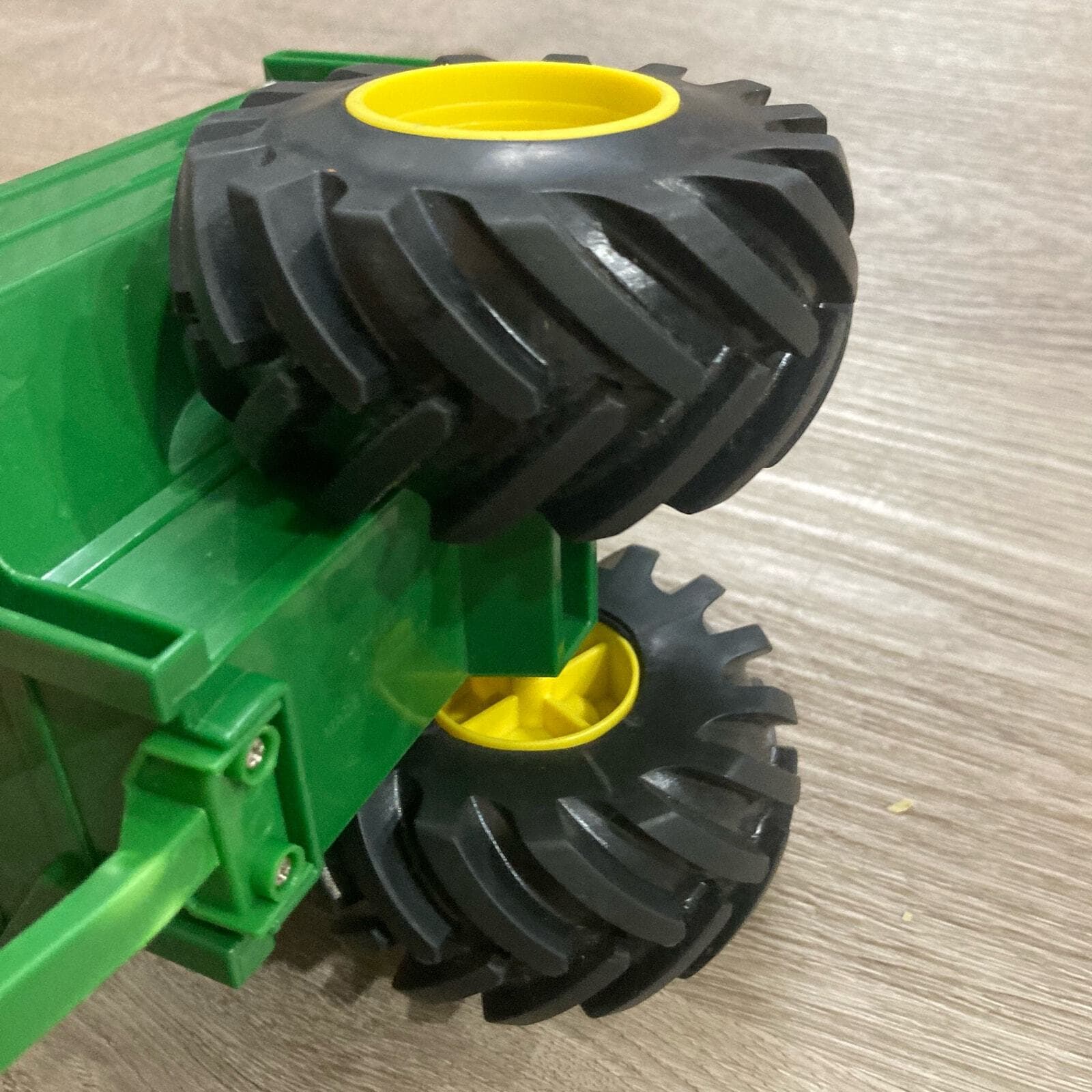 Tomy John Deere Monster Treads Green Trailer Farm Toy Kids - Used - Thumbnail 5