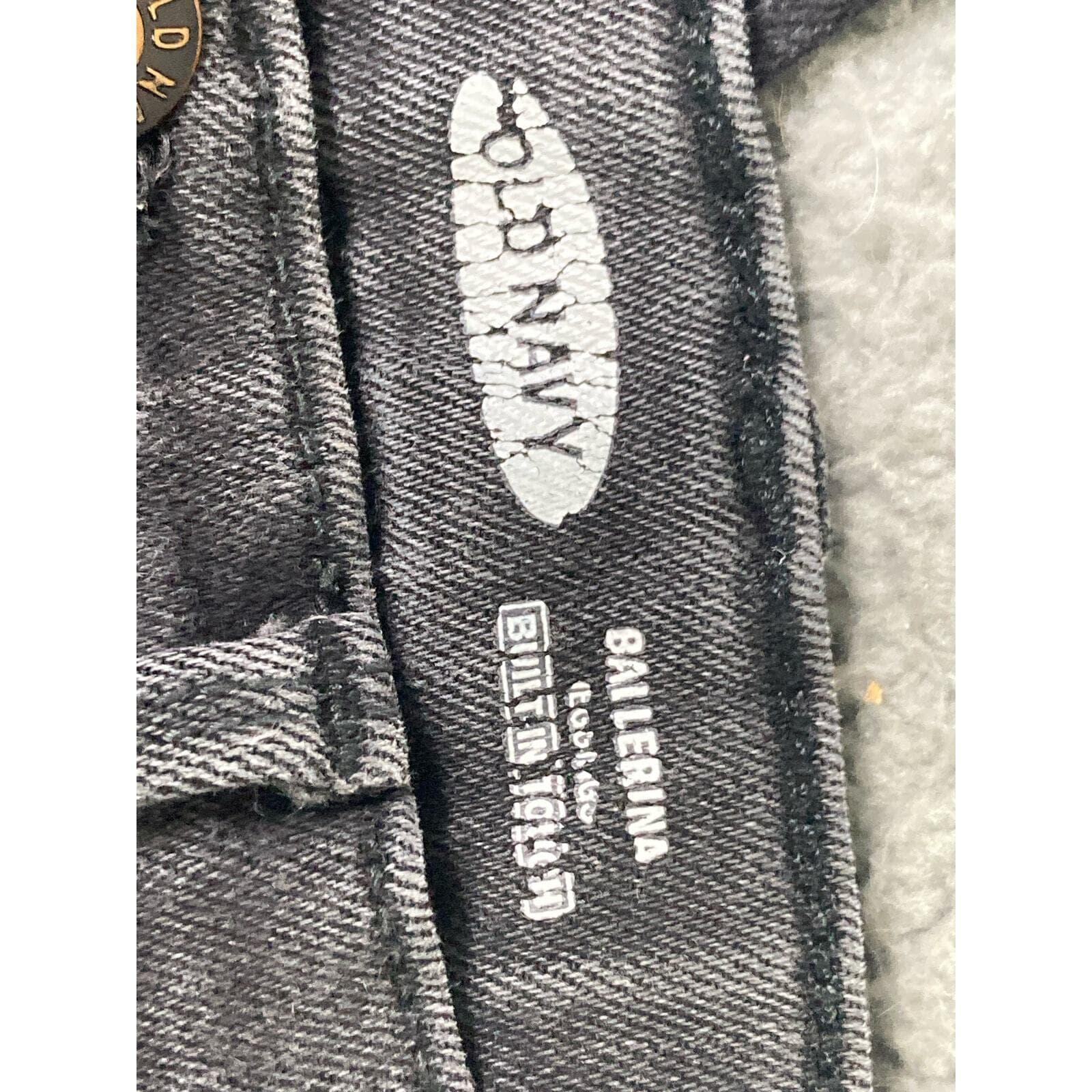 Old Navy Women's Skinny Jeans Ballerina Style Black Size 8 - Thumbnail 2