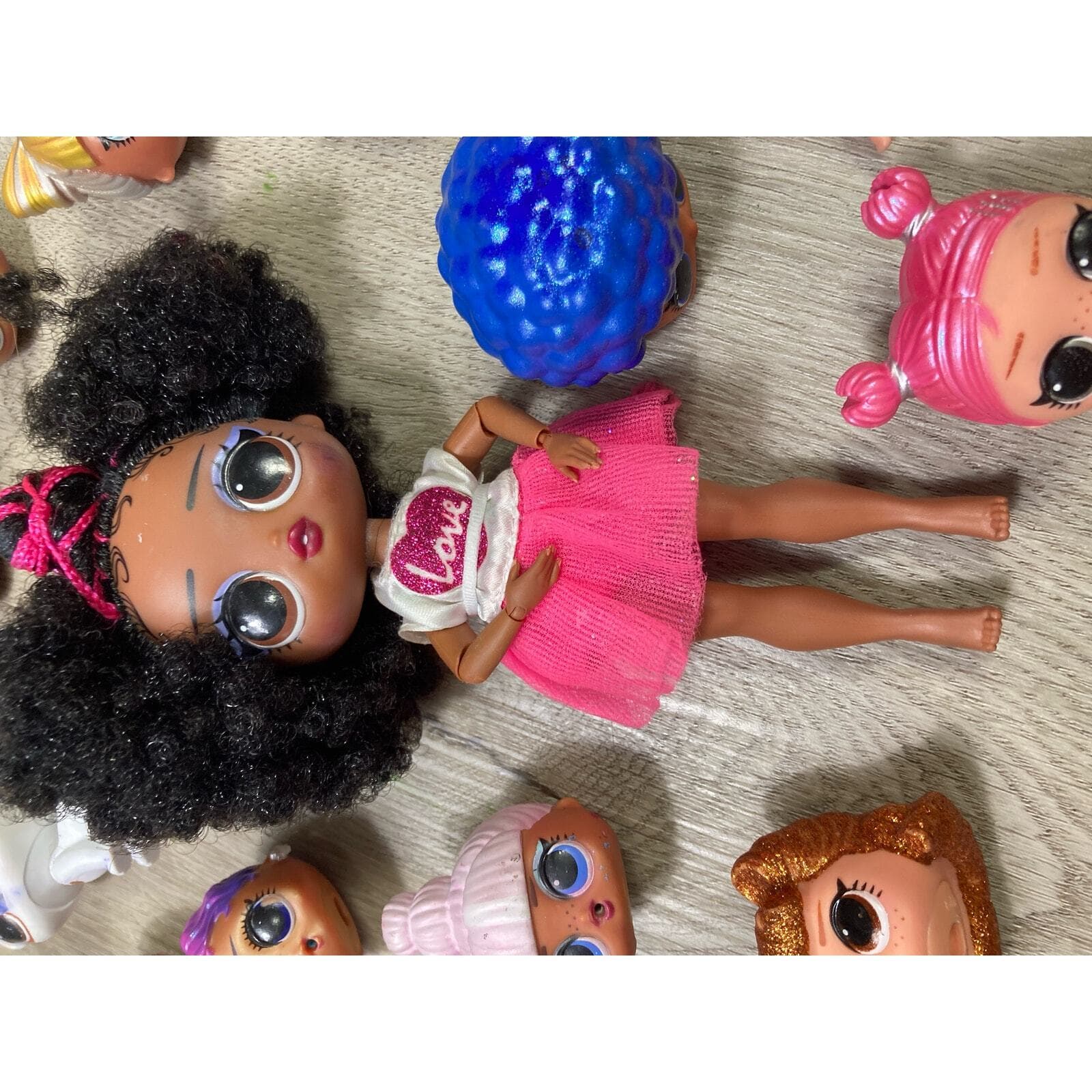 LOL Surprise Doll Lot with Dolls, Heads, Pets, Hair Attachments & Accessories - Thumbnail 8