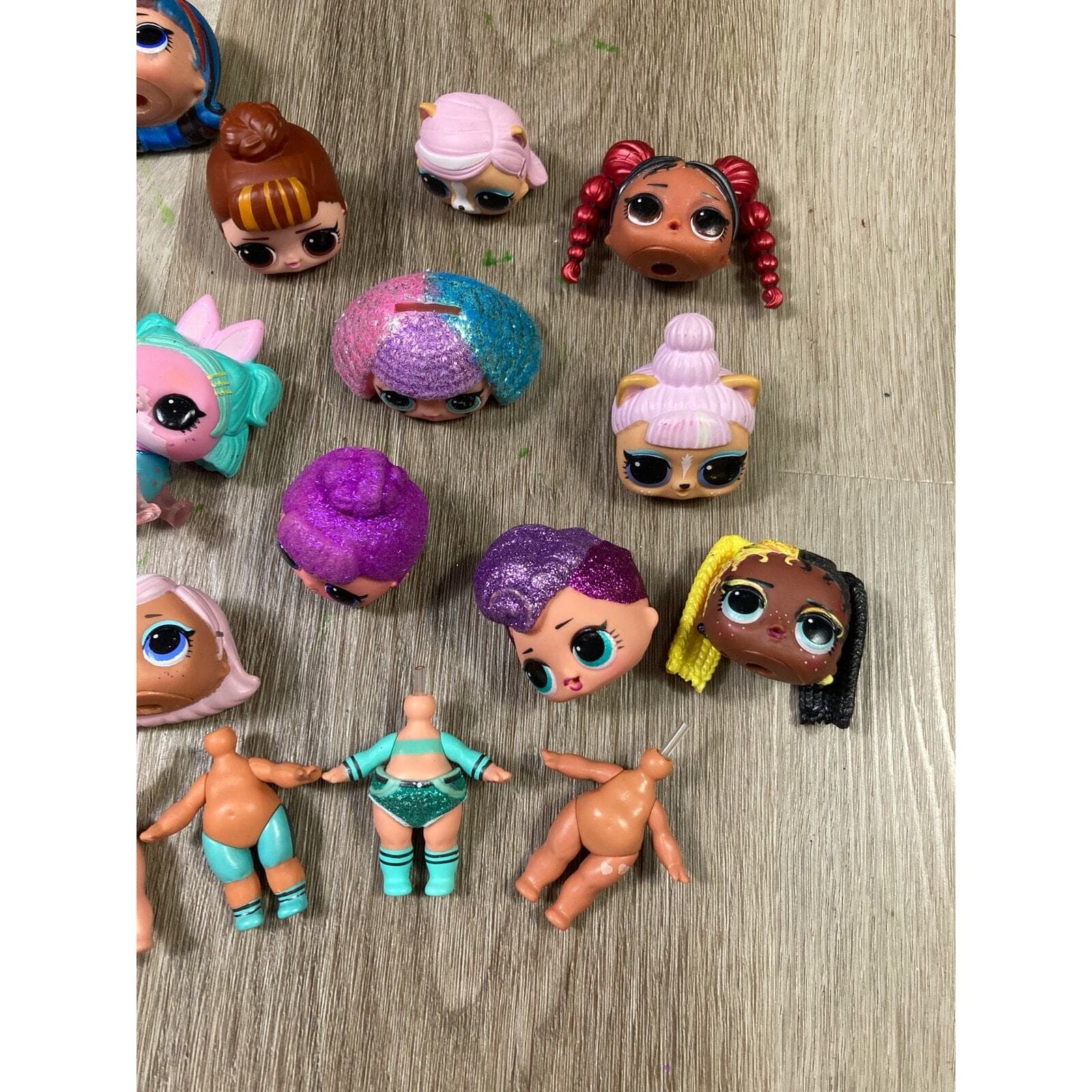 LOL Surprise Doll Lot with Dolls, Heads, Pets, Hair Attachments & Accessories - Thumbnail 6