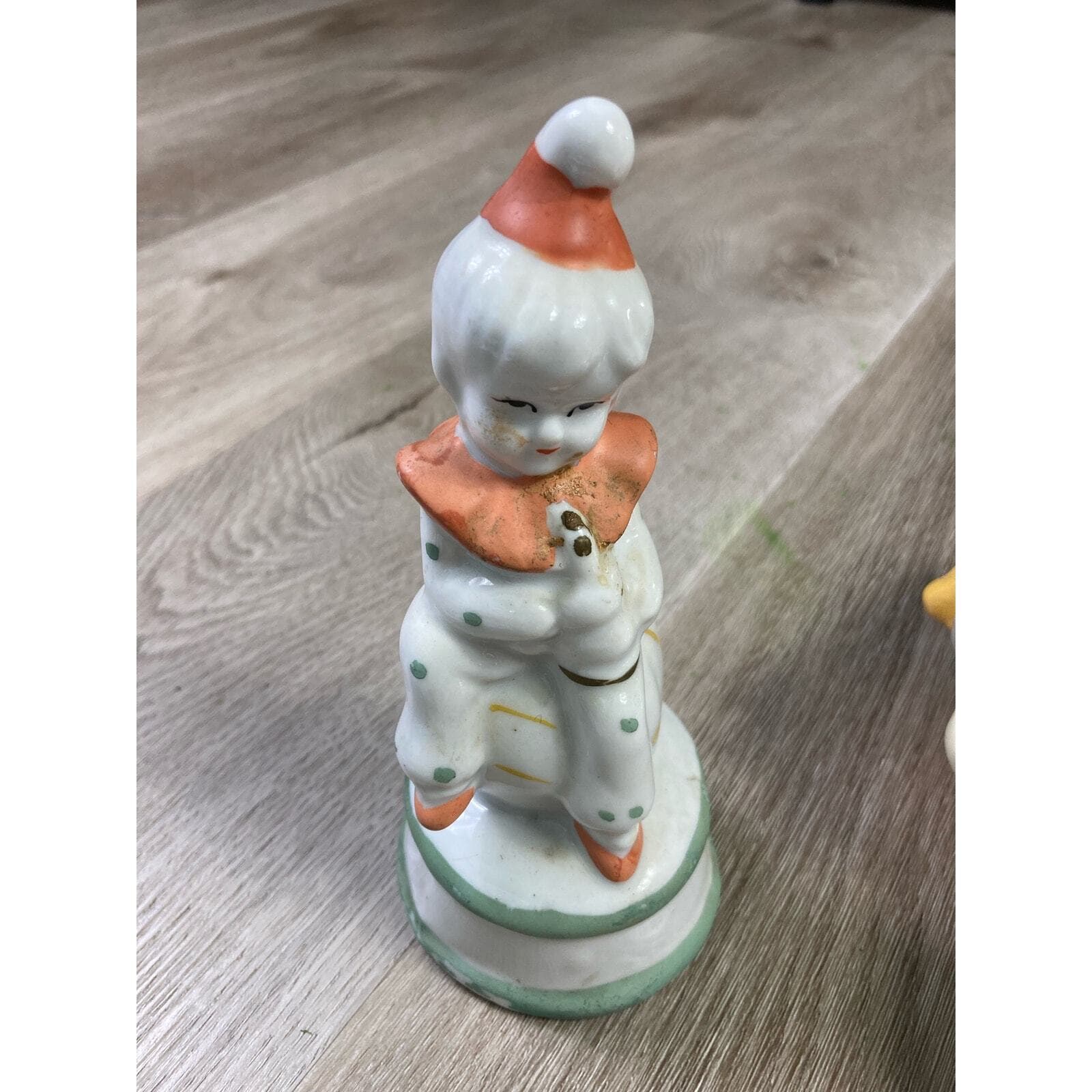 Vintage Ceramic Clown Figurines Set of 2 Hand-Painted Collectibles - Thumbnail 2