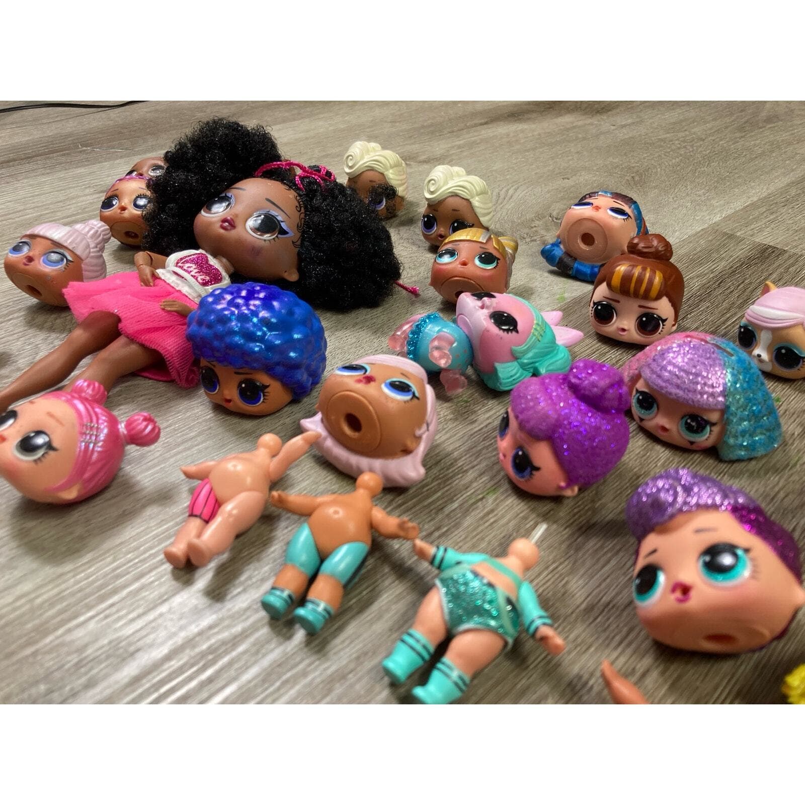 LOL Surprise Doll Lot with Dolls, Heads, Pets, Hair Attachments & Accessories - Thumbnail 7