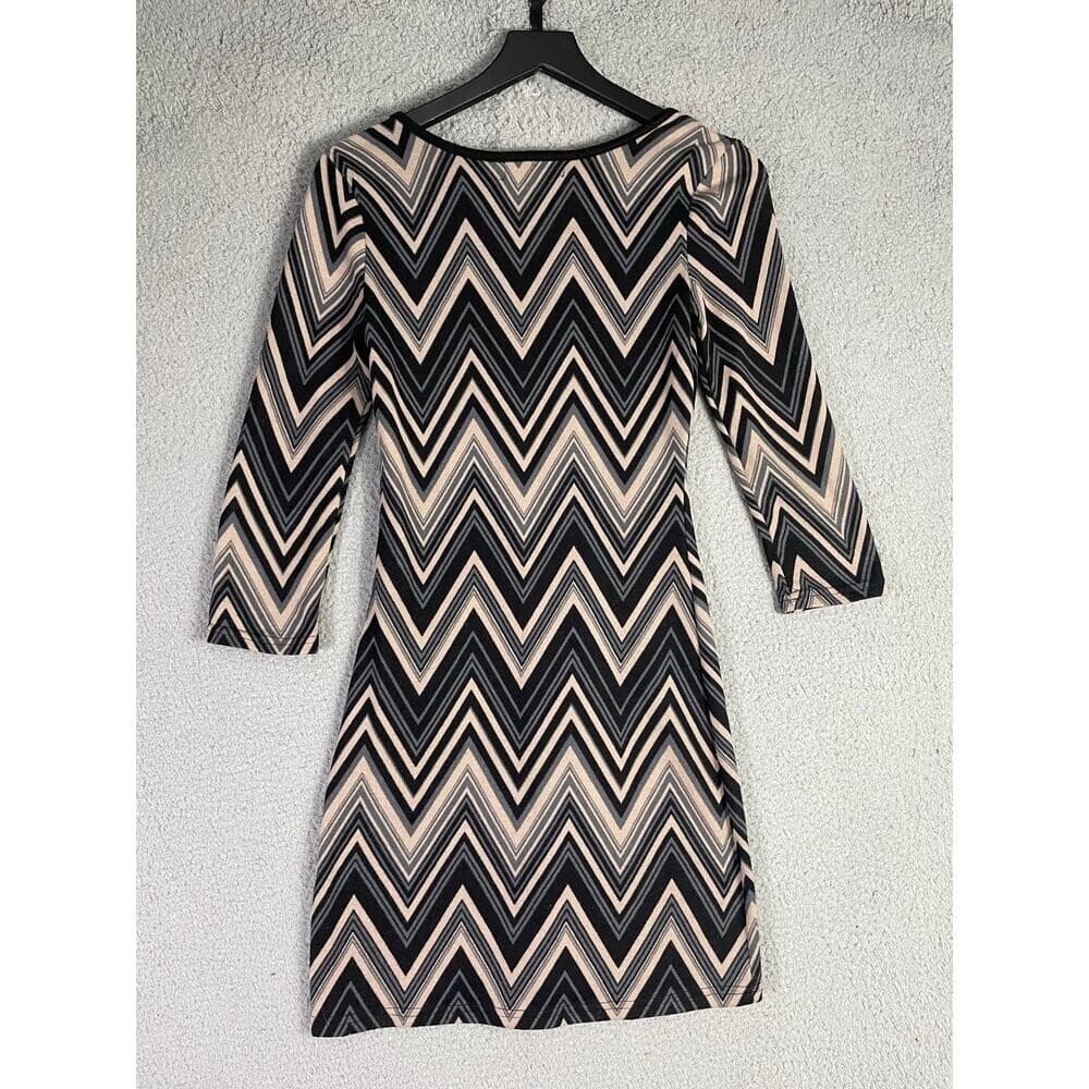 Derek Heart Chevron Bodycon Dress S 3/4 Sleeve Stretch Mini Y2K Retro Mod Print - Thumbnail 6