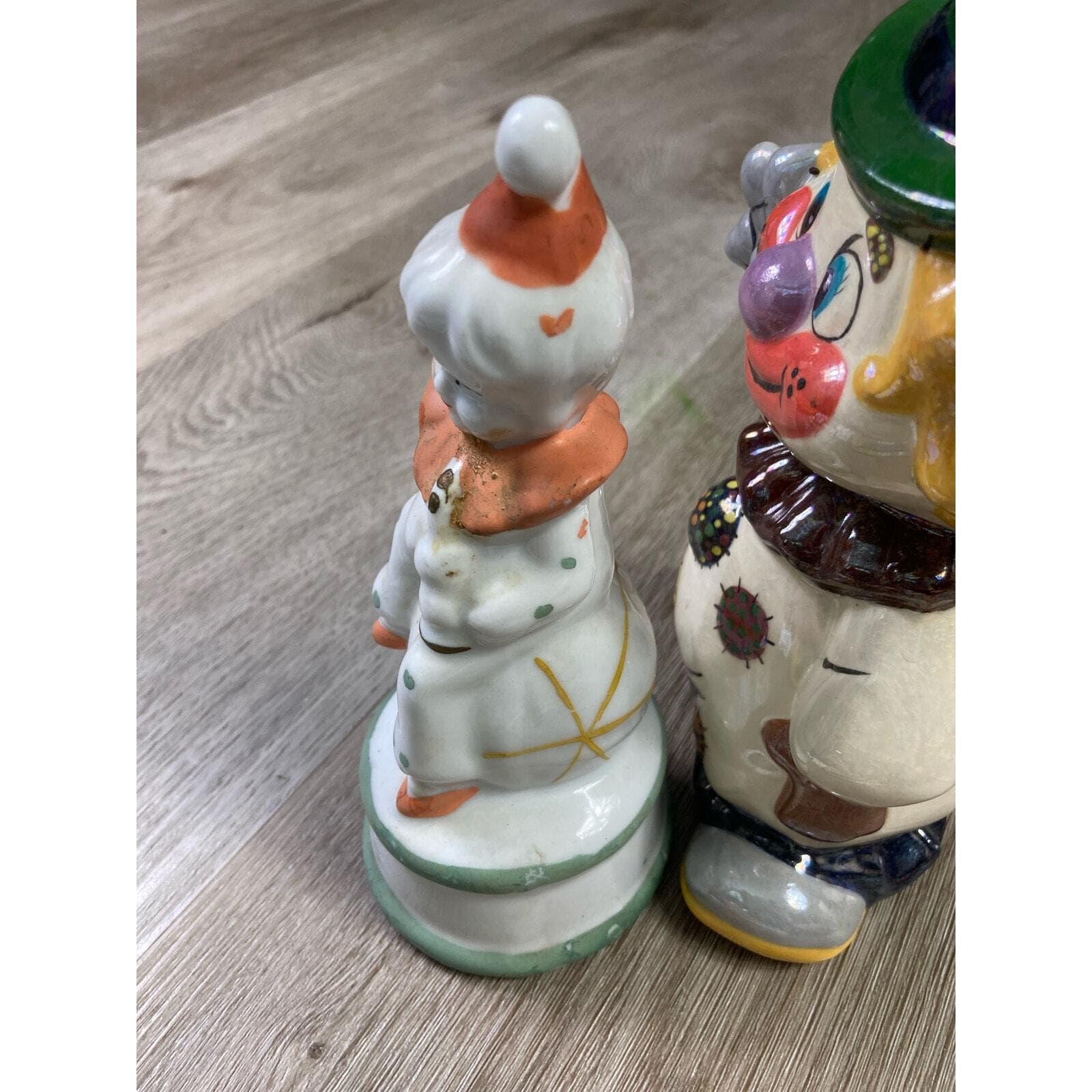 Vintage Ceramic Clown Figurines Set of 2 Hand-Painted Collectibles - Thumbnail 8
