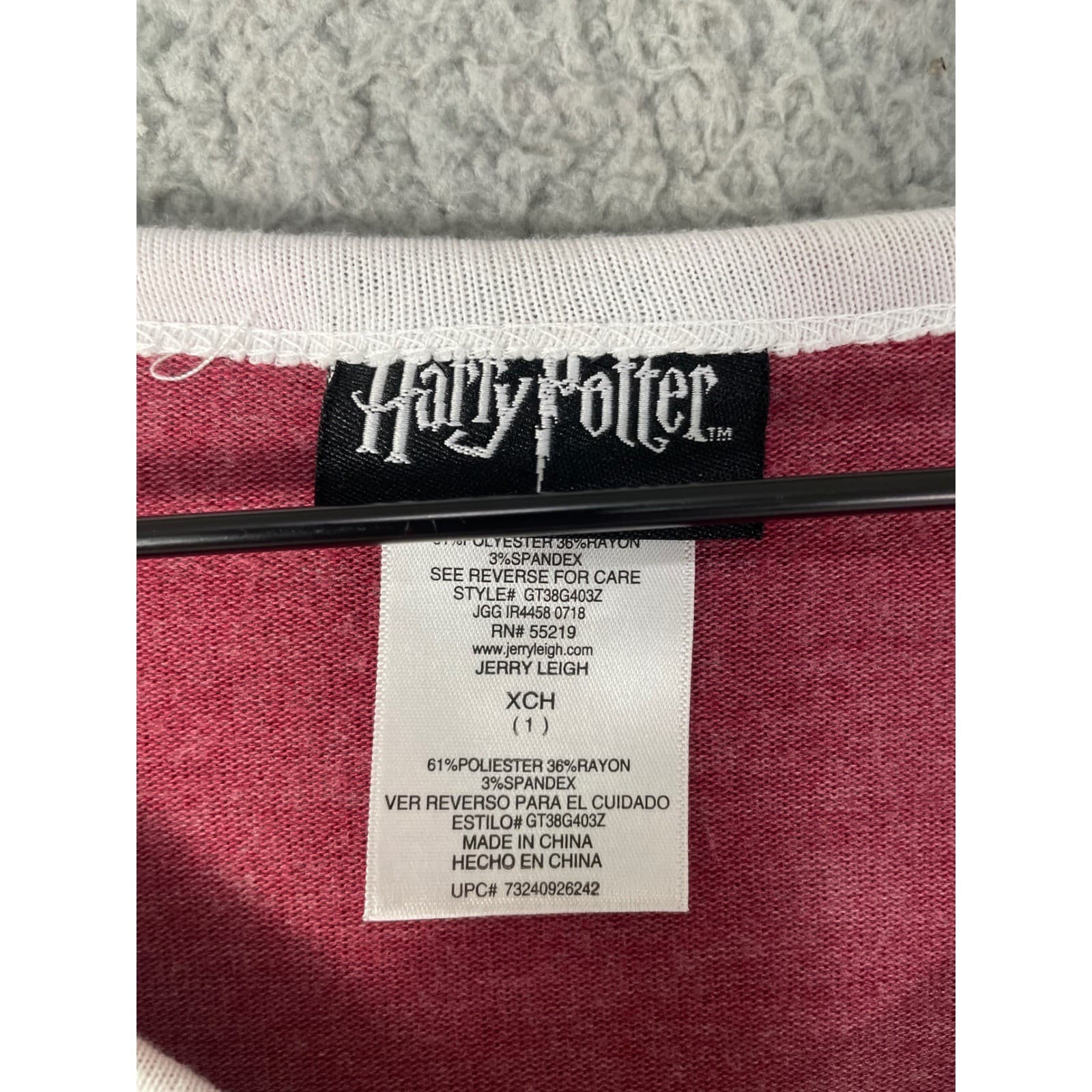 Harry Potter Hogwarts Crest Shirt Womens XS Red Long Sleeve Graphic Top - Thumbnail 3