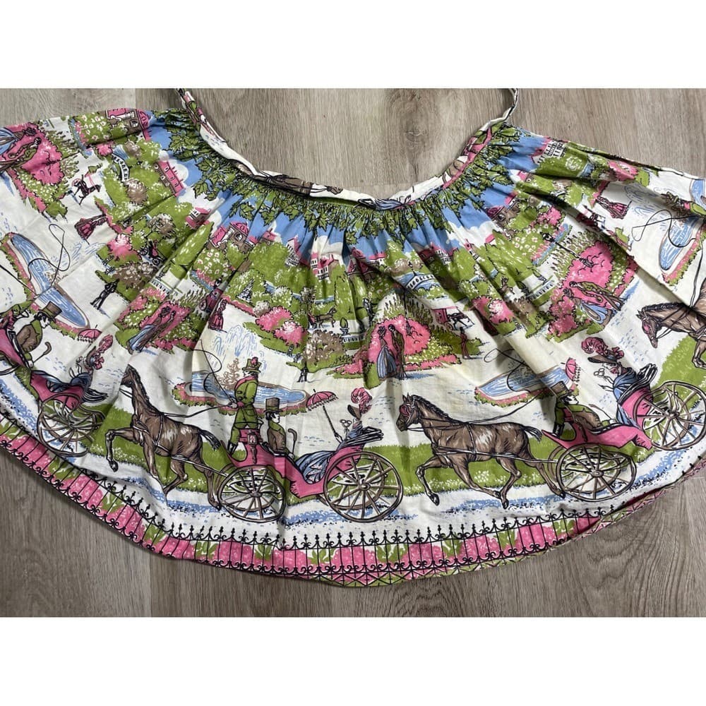 Vintage 1950s Half Apron Scenic Horse Carriage Print Pink Green 17x17 - Thumbnail 4