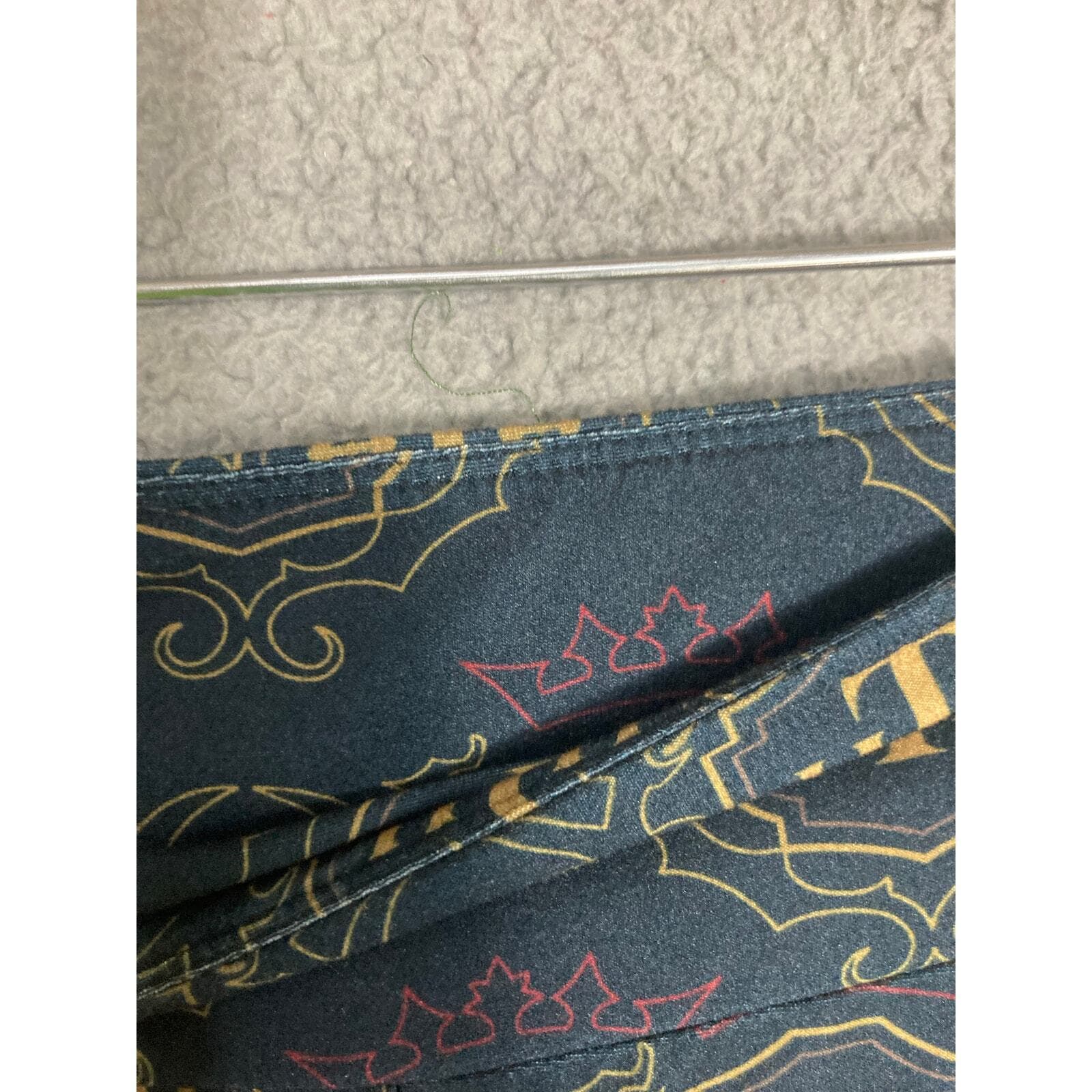 Disney Parks Hollywood Tower Hotel Crop Leggings Women's Small HTH Souvenir - Thumbnail 7