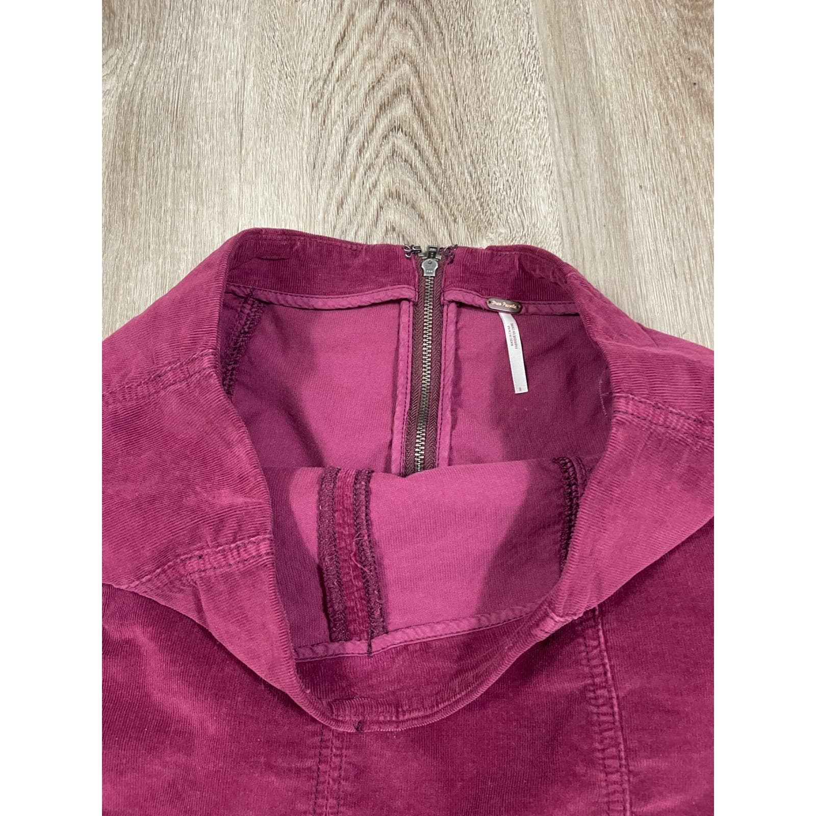 Free People Burgundy Corduroy Mini Skirt Women's Size 8 Boho Fall Back Zip - Thumbnail 10