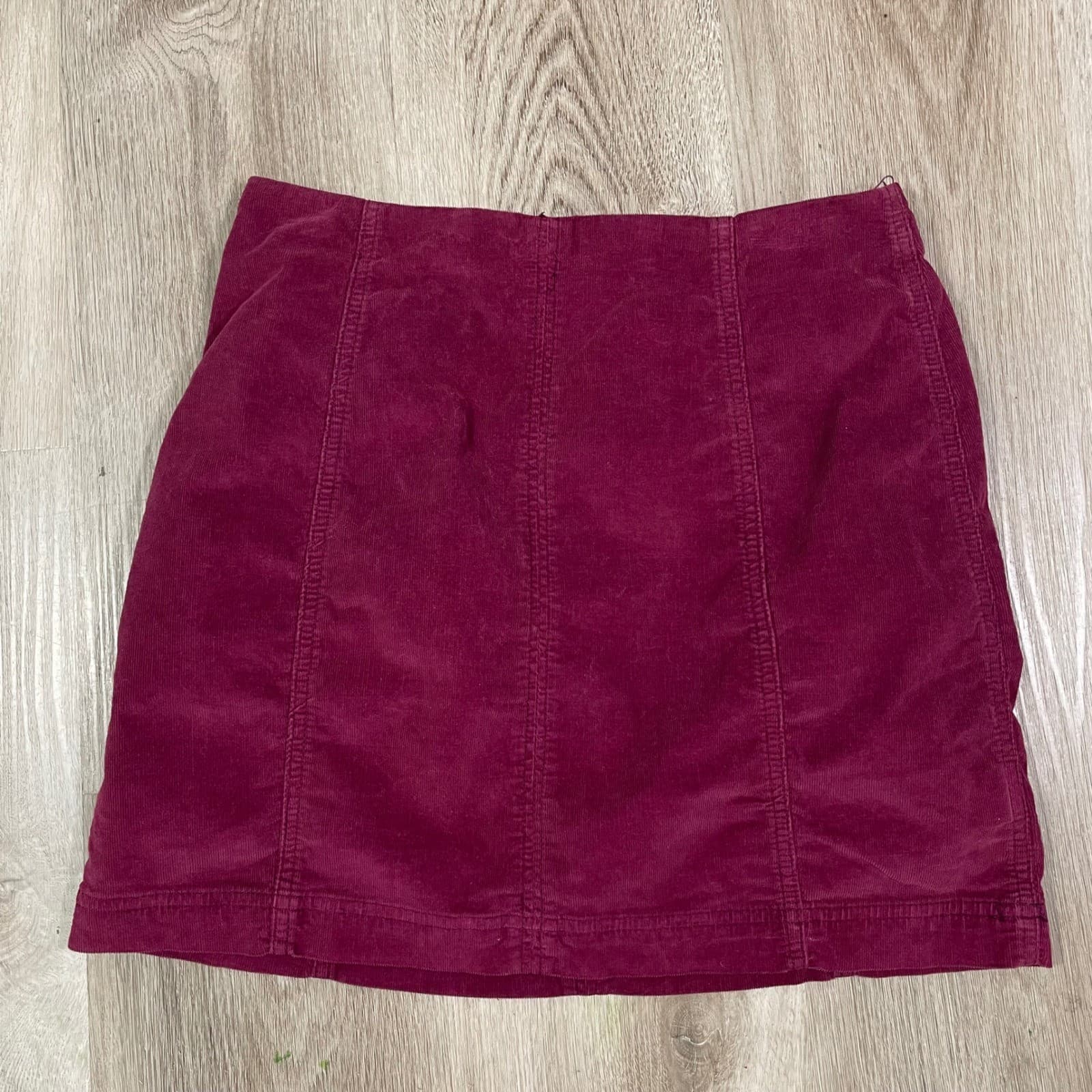 Free People Burgundy Corduroy Mini Skirt Women's Size 8 Boho Fall Back Zip - Thumbnail 6