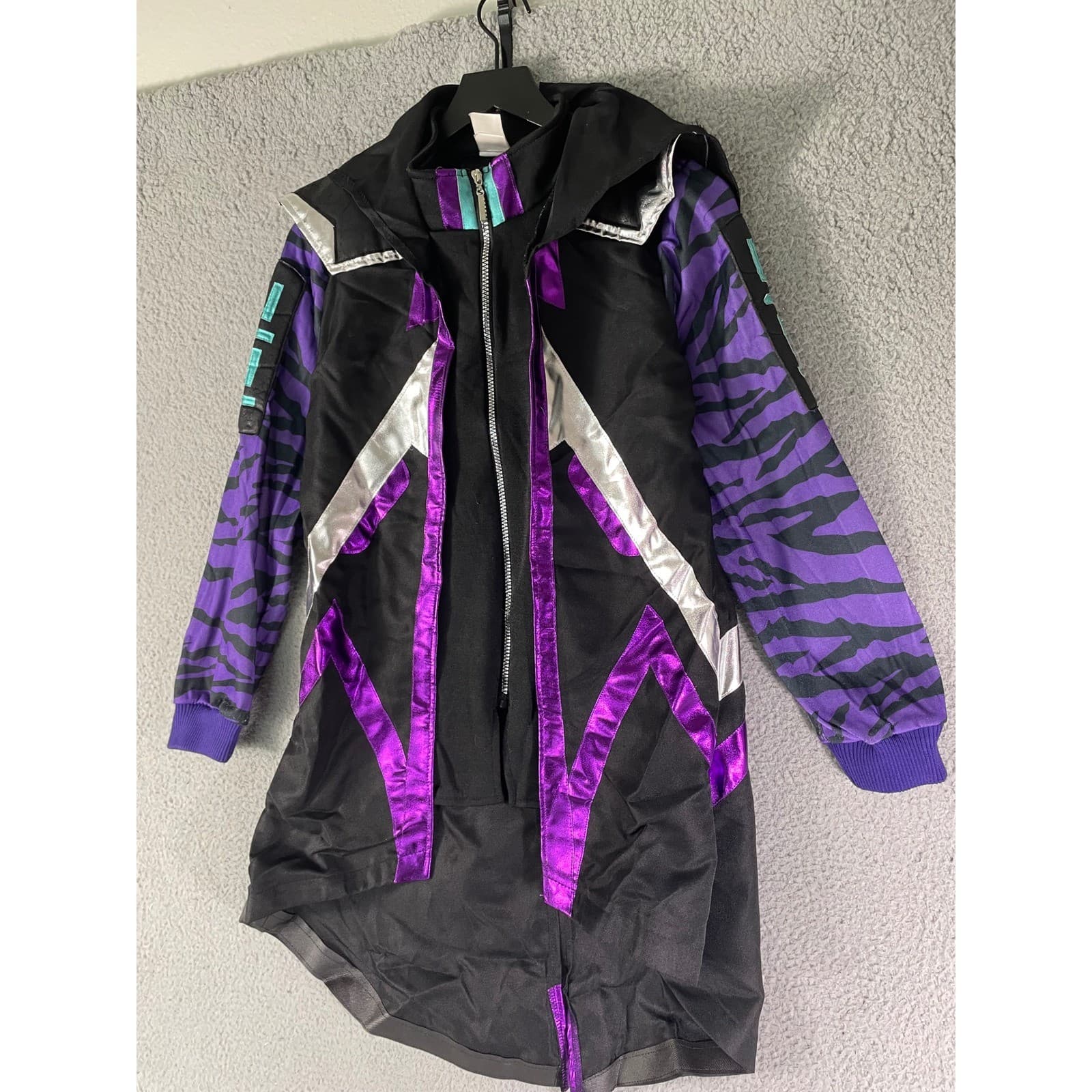 Fortnite Kids XL Halloween Costume Jacket Purple Black Epic Games 2021 Cosplay - Thumbnail 6