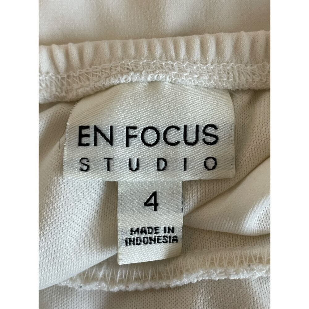 En Focus Studio Dress Womens 4 White Lace Pintuck Tiered Sheath Bridal Cocktail - Thumbnail 2