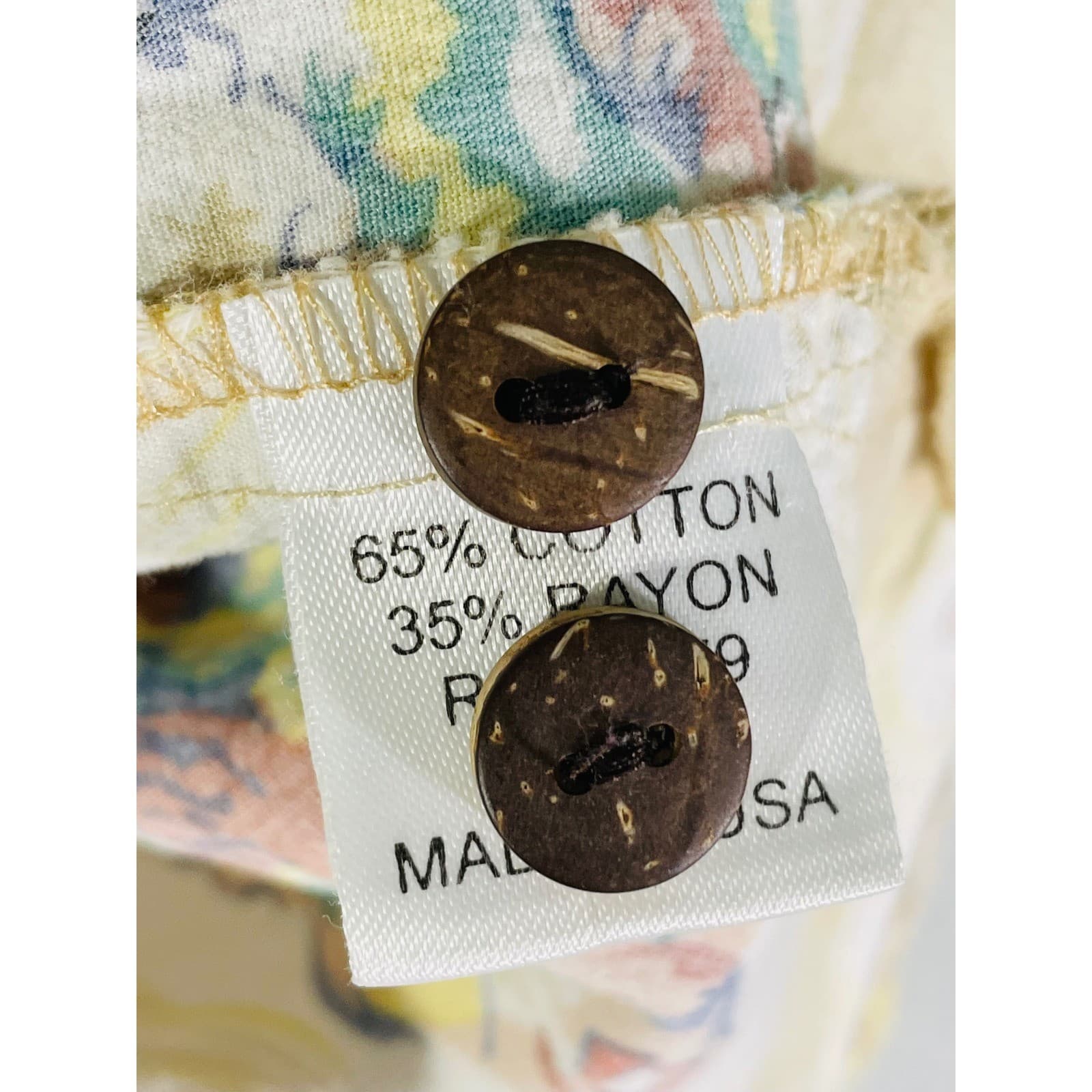 Go Barefoot Men’s M Hawaiian Shirt Island Print Beige Aloha Button Up Vintage - Thumbnail 3