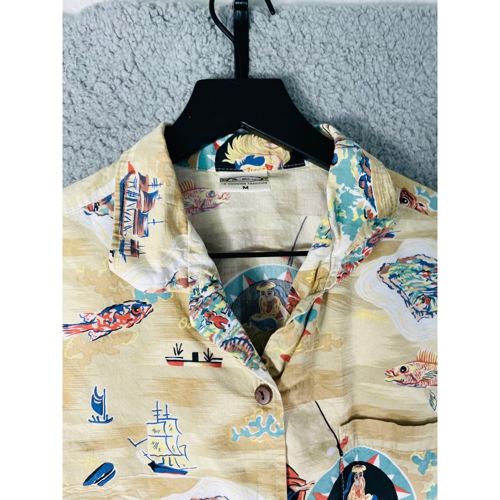 Go Barefoot Men’s M Hawaiian Shirt Island Print Beige Aloha Button Up Vintage - Thumbnail 8
