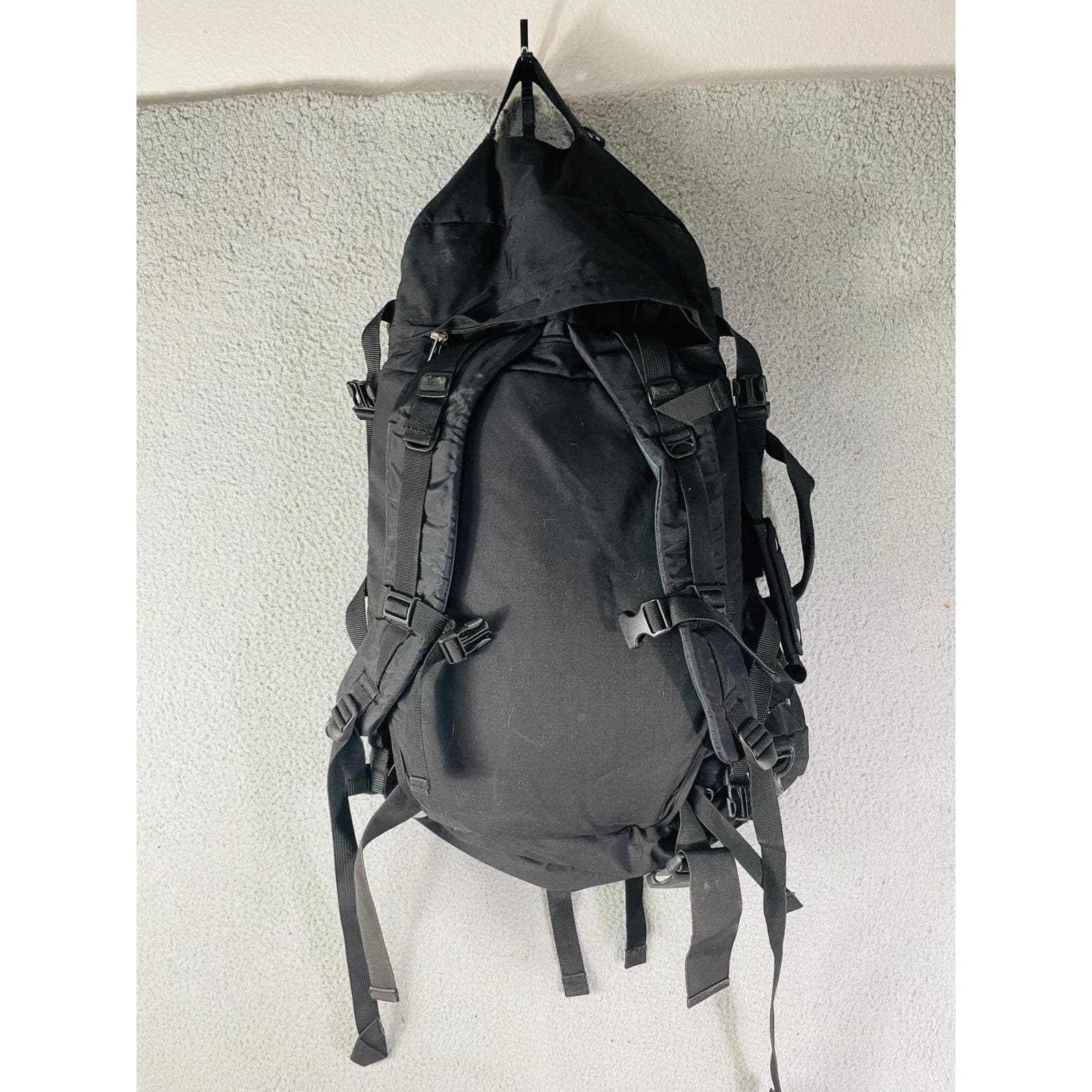 Vintage JanSport Internal Frame Backpack Black Hiking Camping Trail Pack Gear - Thumbnail 7