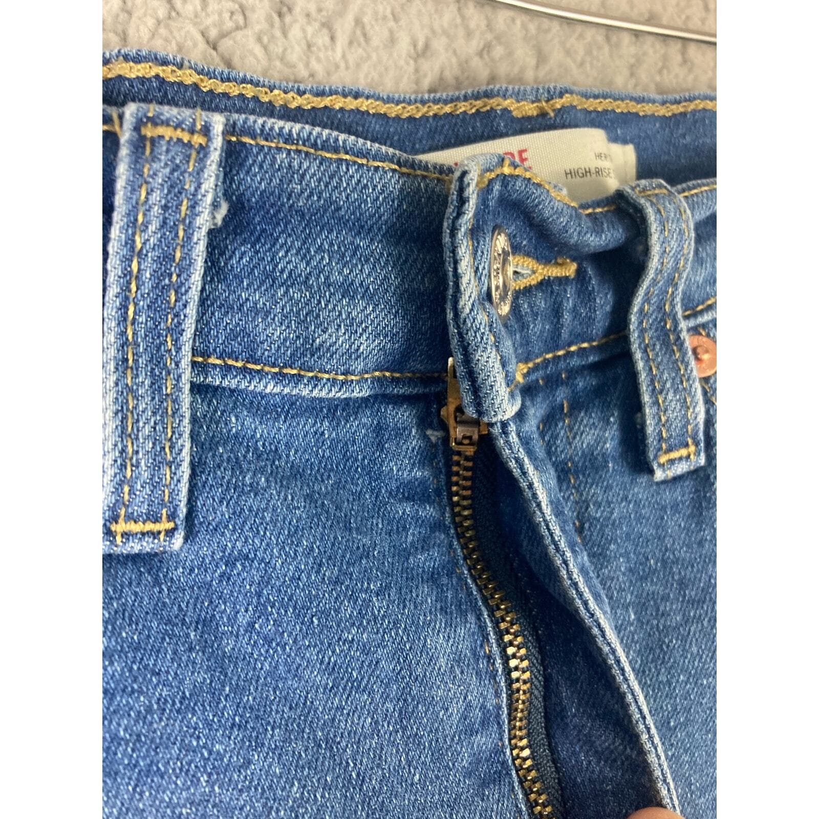 Signature by Levi Strauss Jeans Womens 7 Medium Wash Distressed Straight Denim - Thumbnail 11