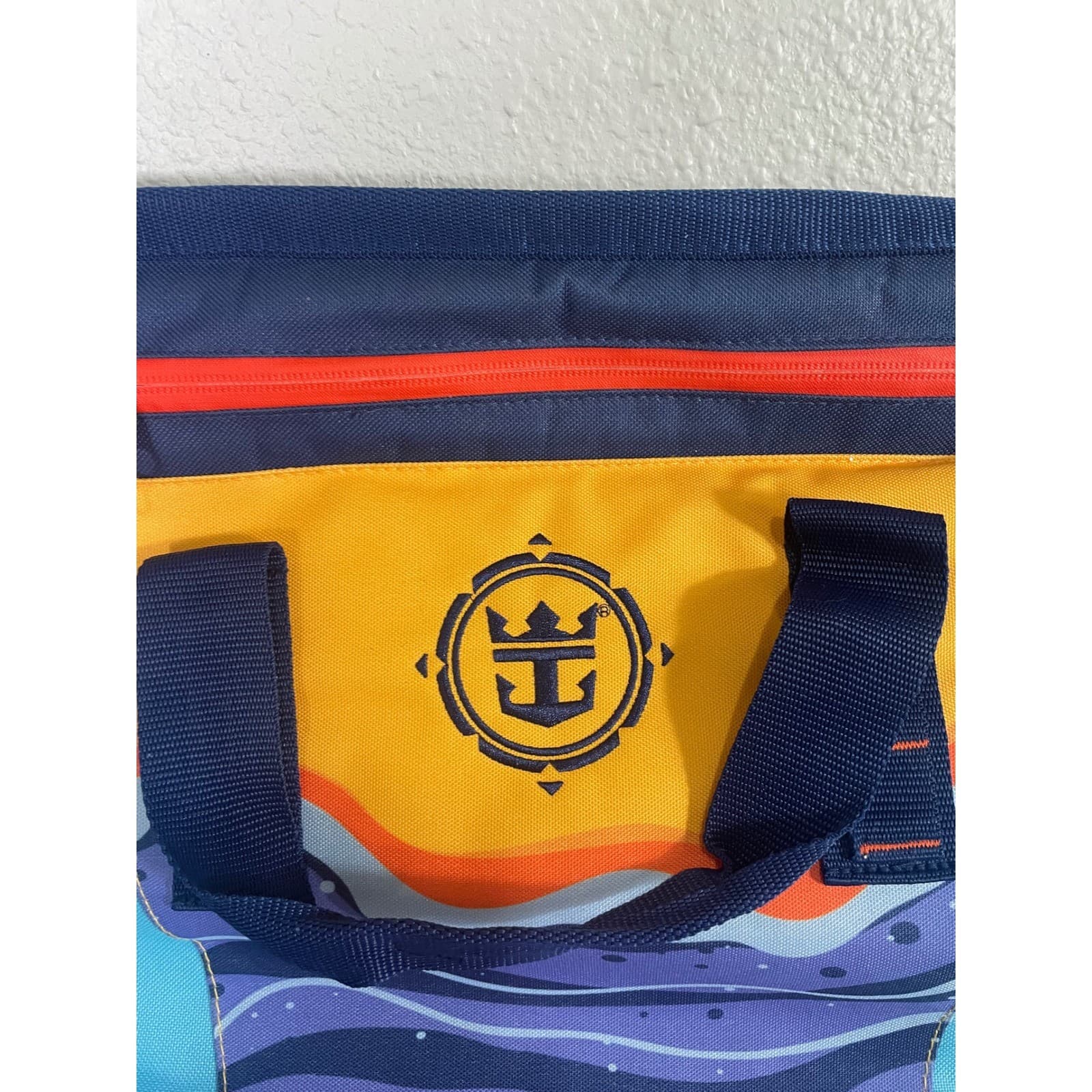 Royal Caribbean Insulated Cooler Tote Bag Cruise Beach Travel Pool Picnic 18 Can - Thumbnail 8