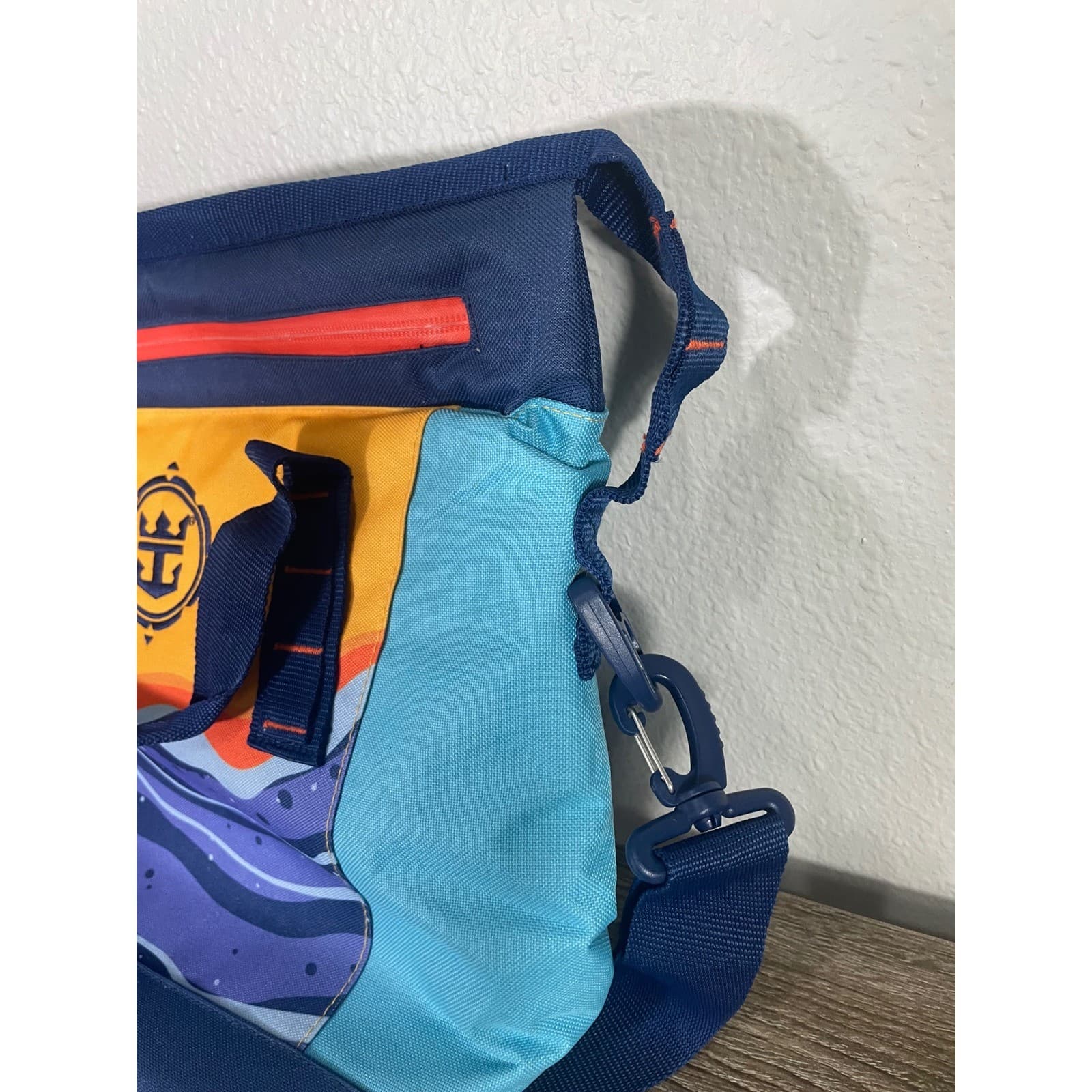 Royal Caribbean Insulated Cooler Tote Bag Cruise Beach Travel Pool Picnic 18 Can - Thumbnail 10