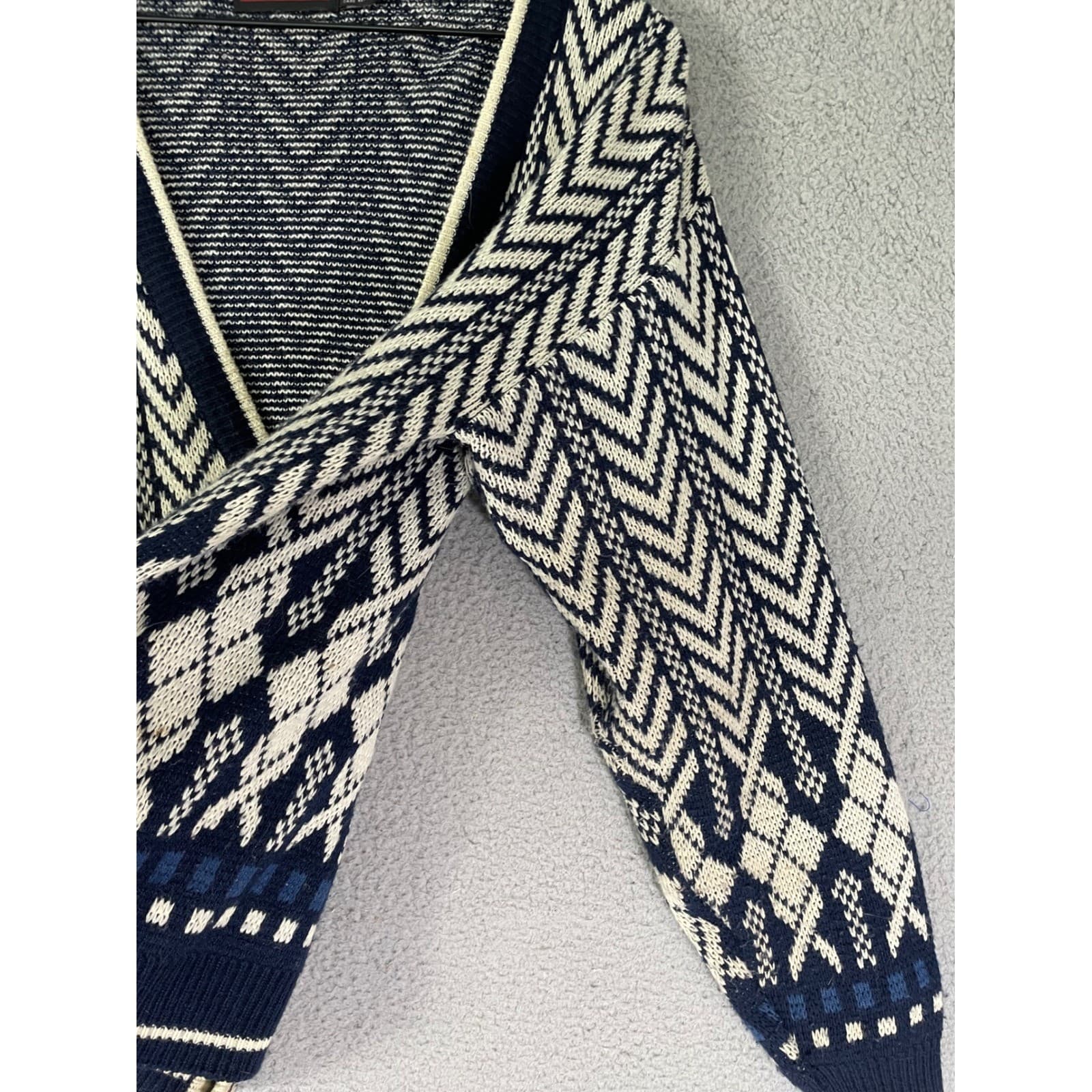 Botany 500 Cardigan Sweater Mens M Navy Blue Geometric Chevron Argyle Knit VTG - Thumbnail 7