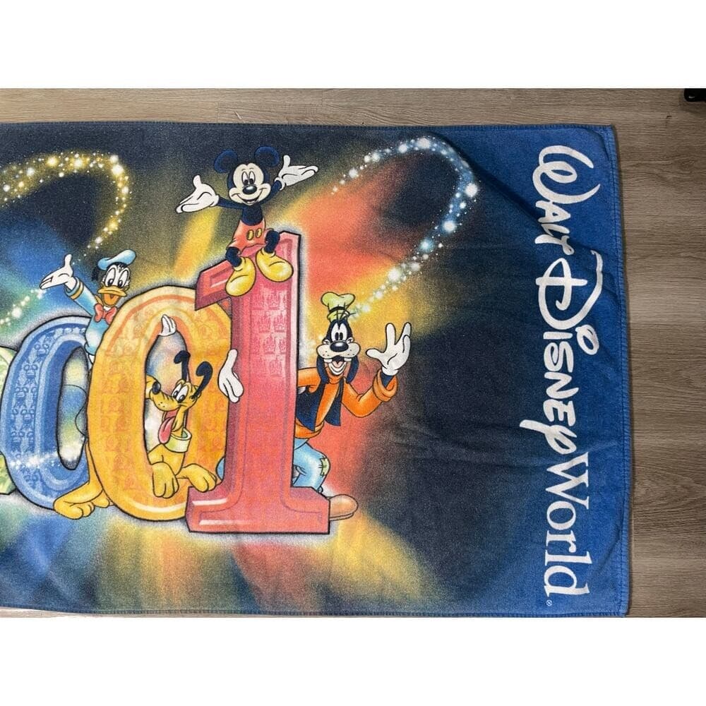 Vintage Walt Disney World 2001 Beach Towel Mickey Donald Goofy Pluto - Thumbnail 9