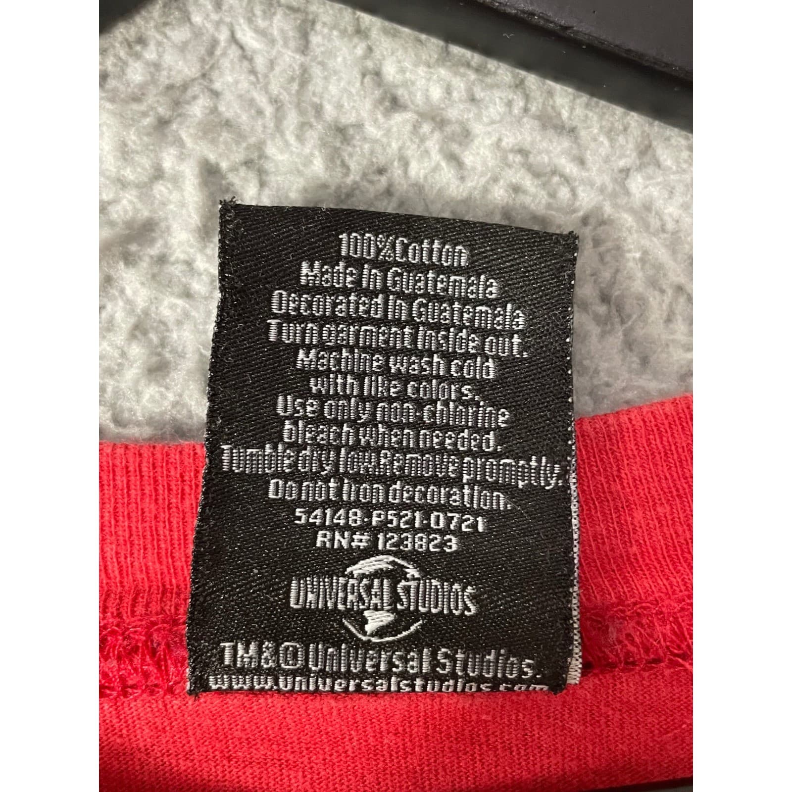 Universal Studios Marvel Spider-Man Spirit Jersey Adult Large Red Long Sleeve - Thumbnail 3