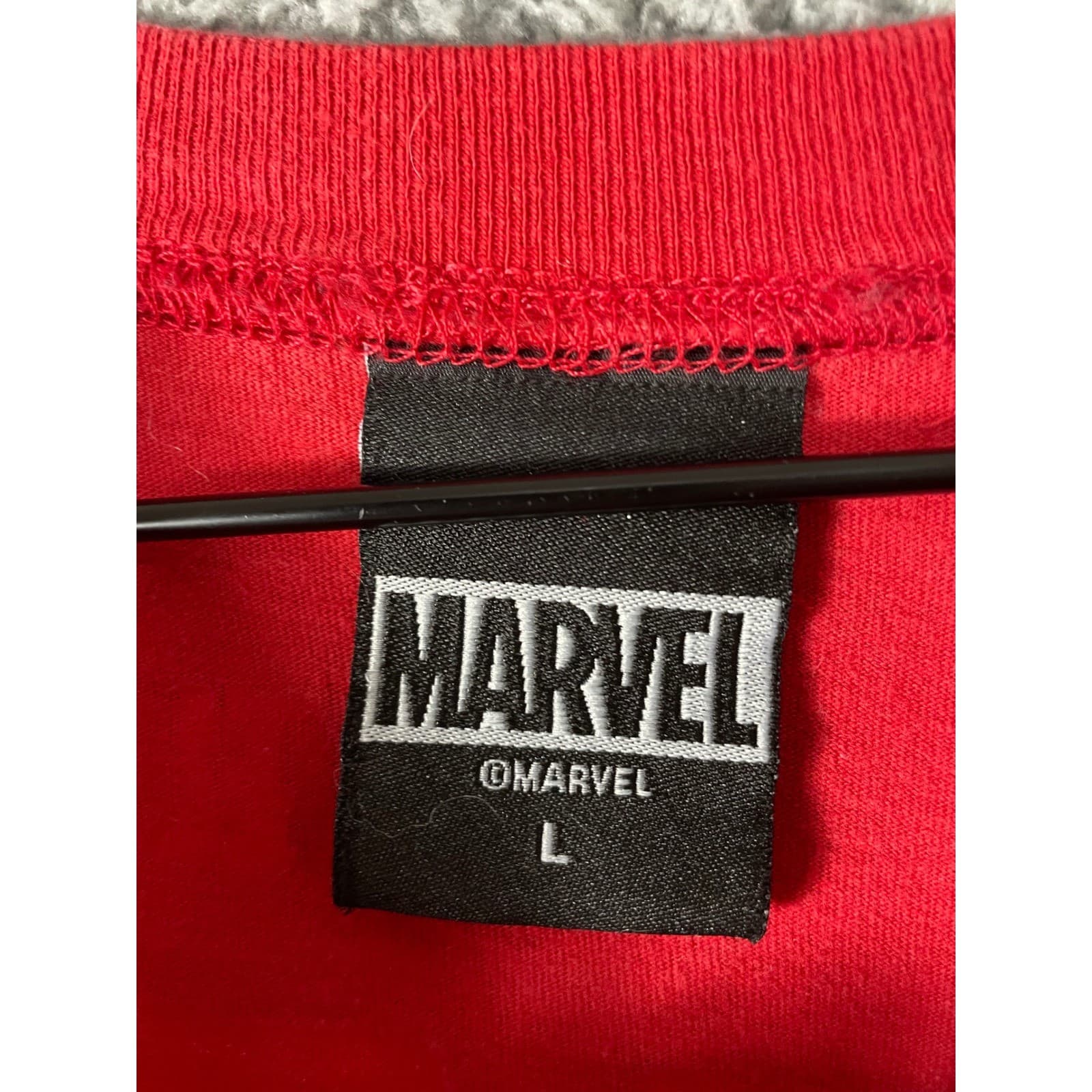 Universal Studios Marvel Spider-Man Spirit Jersey Adult Large Red Long Sleeve - Thumbnail 4