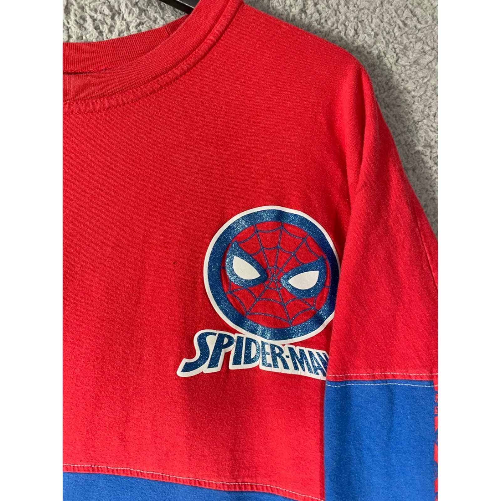 Universal Studios Marvel Spider-Man Spirit Jersey Adult Large Red Long Sleeve - Thumbnail 8