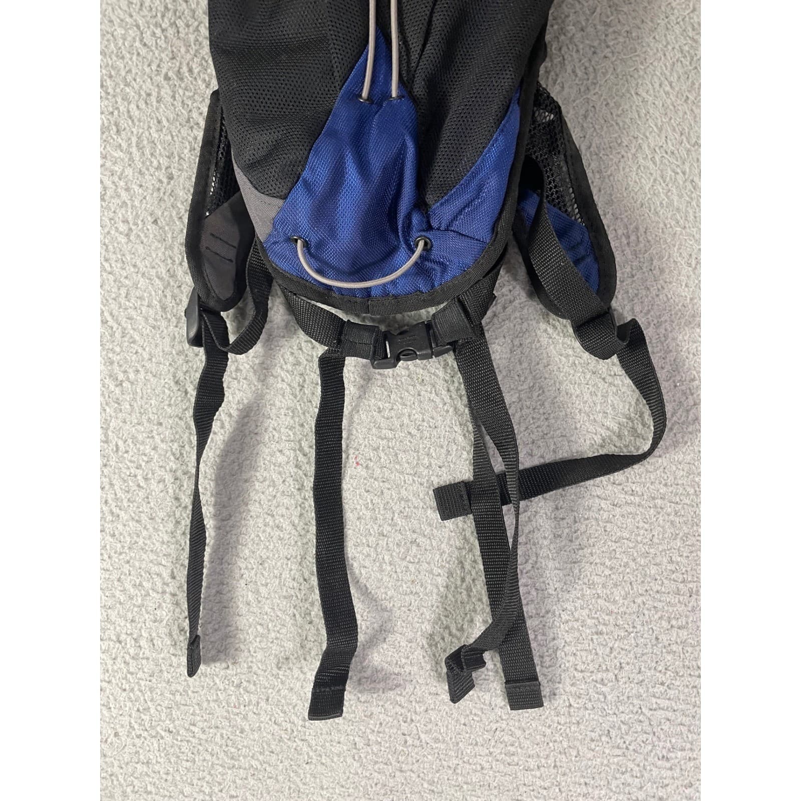 JanSport Helium Hydration Backpack Gray Blue Hiking Cycling Running Pack - Thumbnail 5