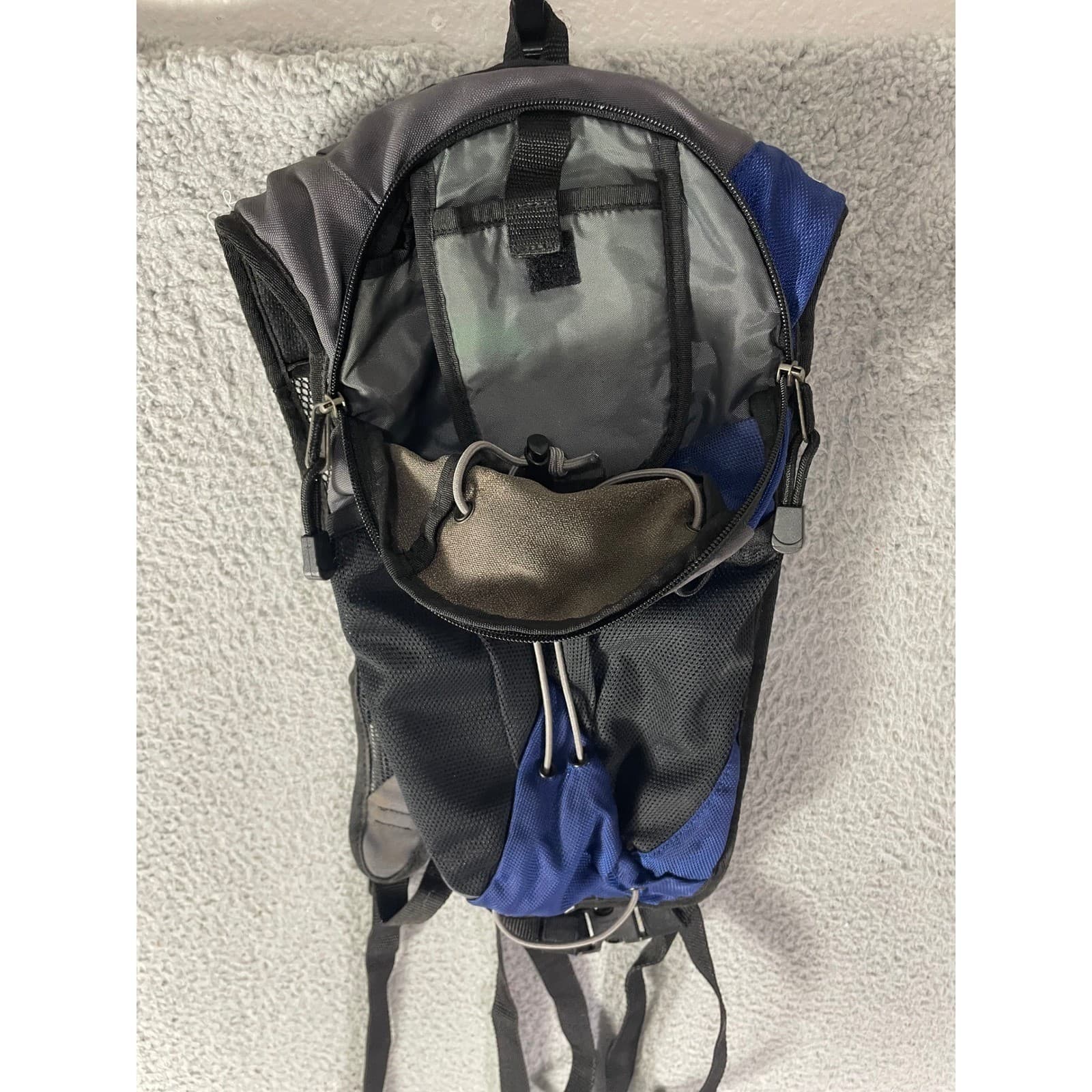 JanSport Helium Hydration Backpack Gray Blue Hiking Cycling Running Pack - Thumbnail 8