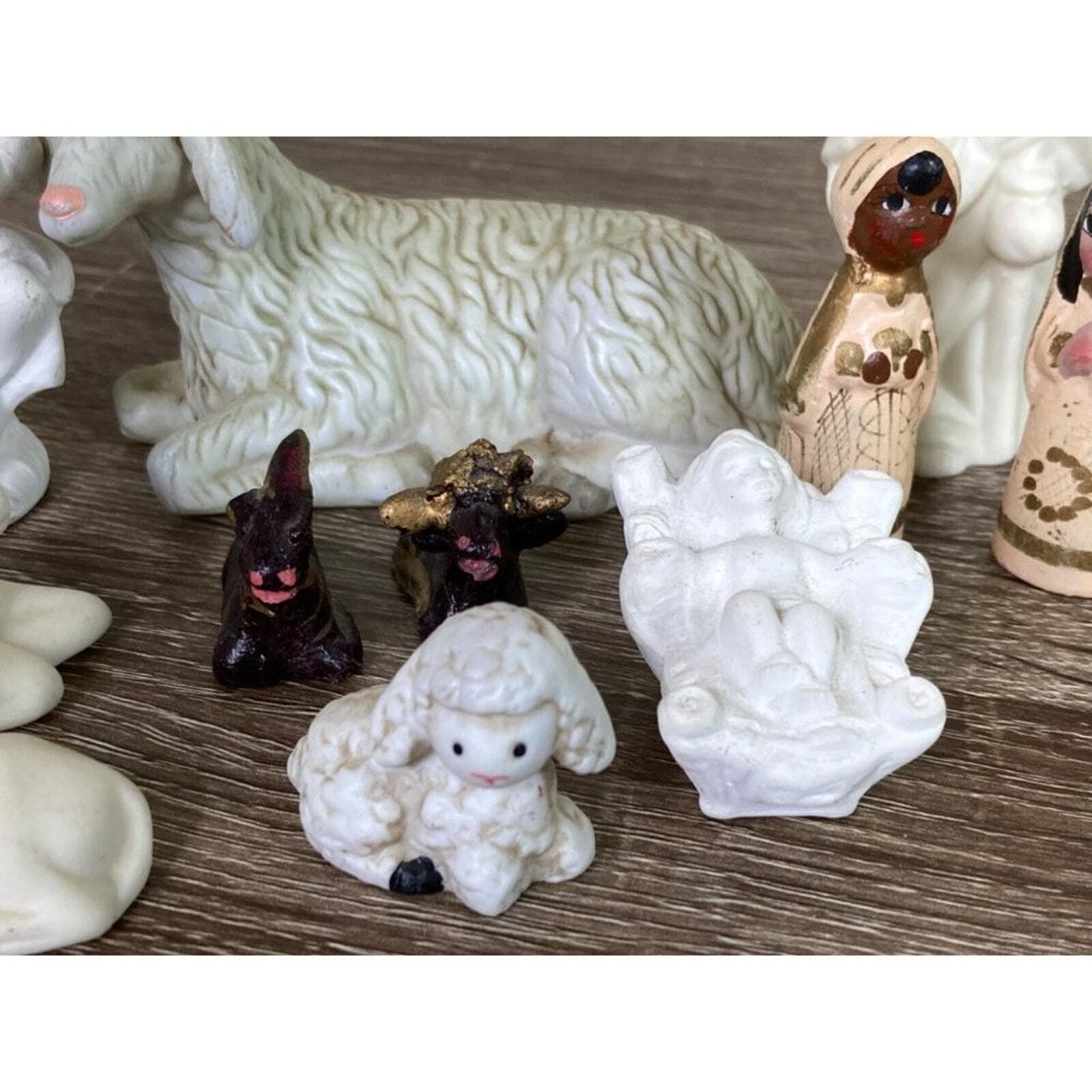 Vintage Christmas Nativity Set Ceramic Figurines Jesus Manger Scene Assorted - Thumbnail 4