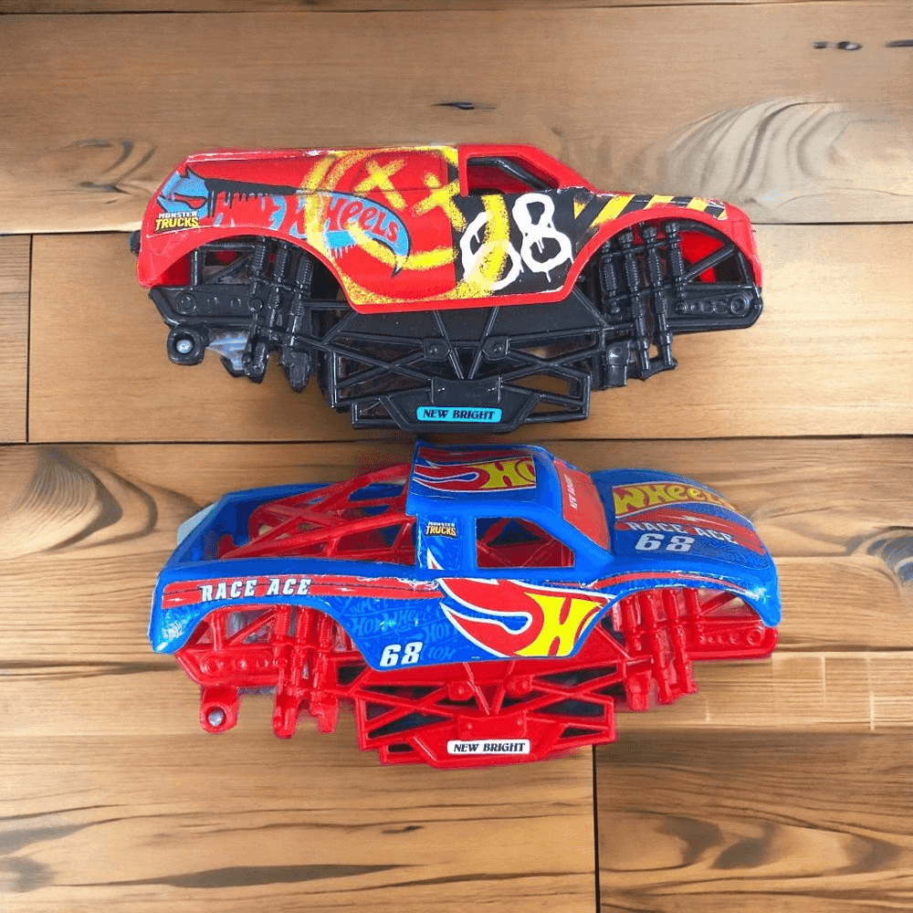 Hot Wheels Monster Truck RC Body Covers New Bright Ramp Toy Lot Blue Red